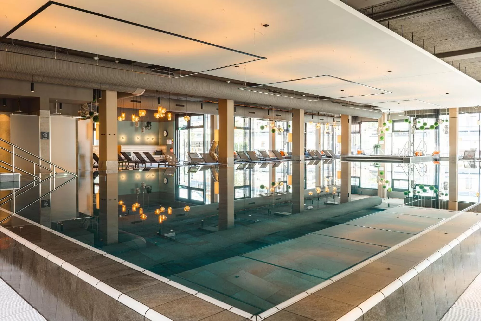 Swimming pool in aja Garmisch-Partenkirchen