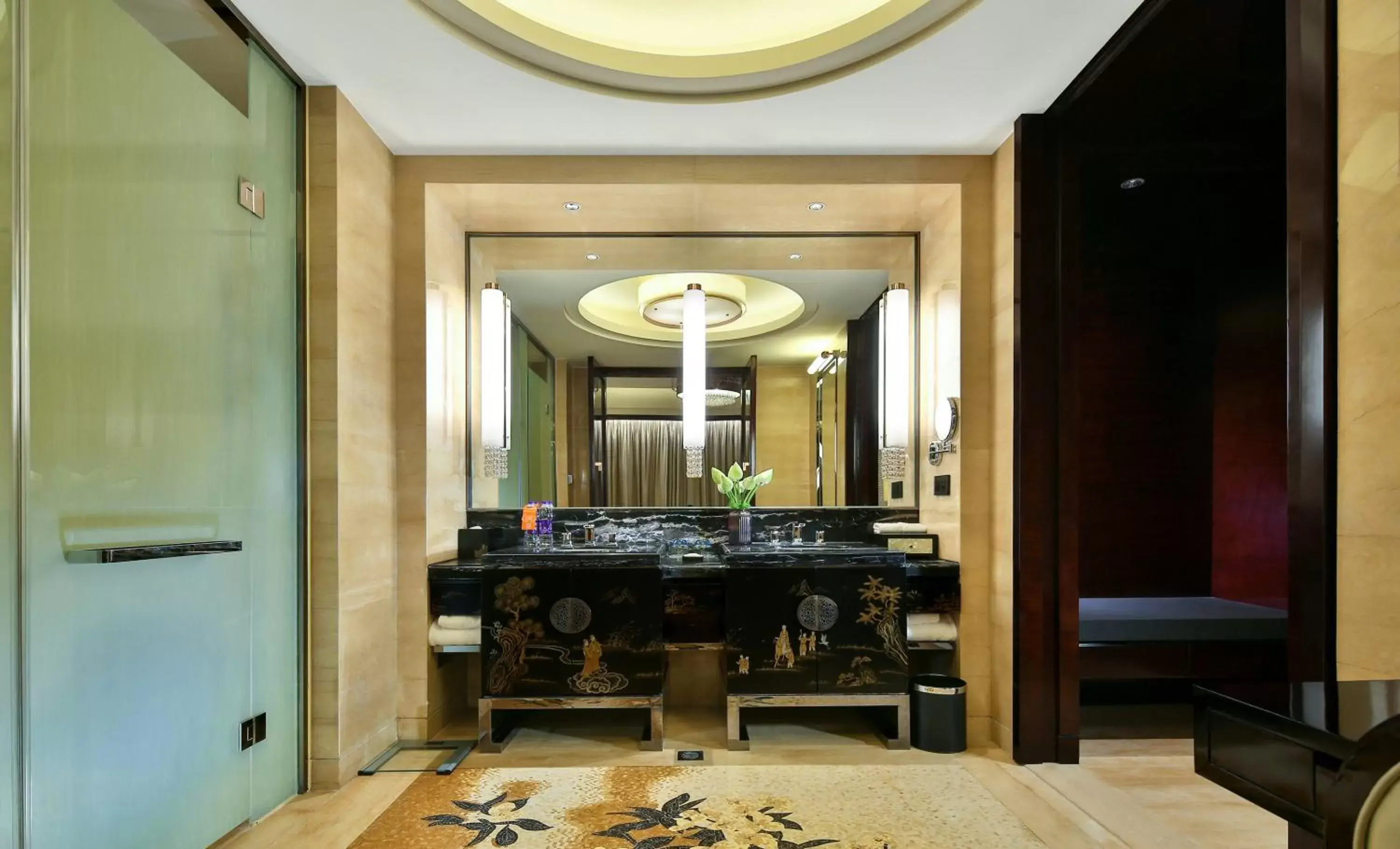 Photo of the whole room, Lobby/Reception in Crowne Plaza Chengdu Panda Garden, an IHG Hotel