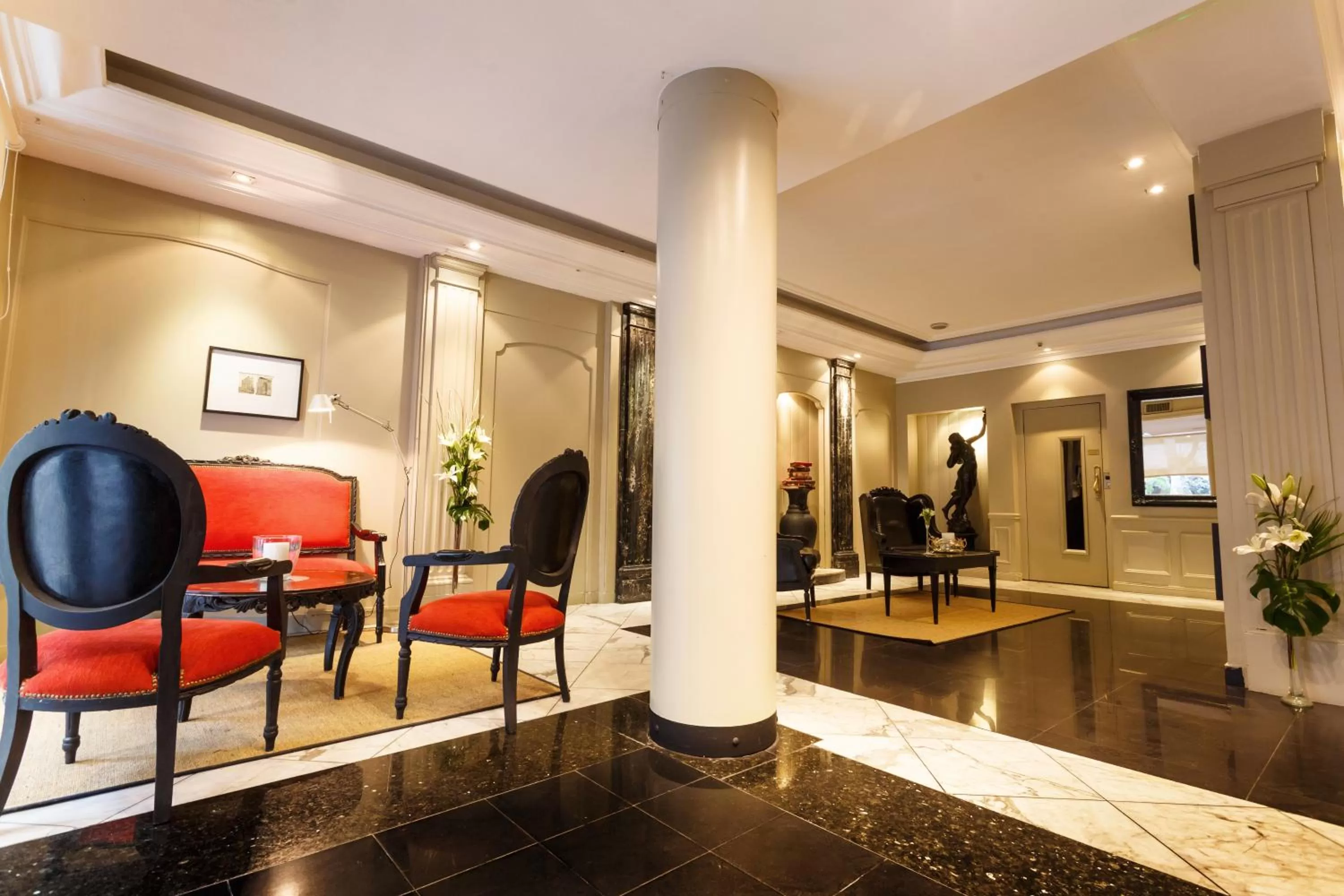 Lobby or reception, Lounge/Bar in Le Cinque Lusso Recoleta