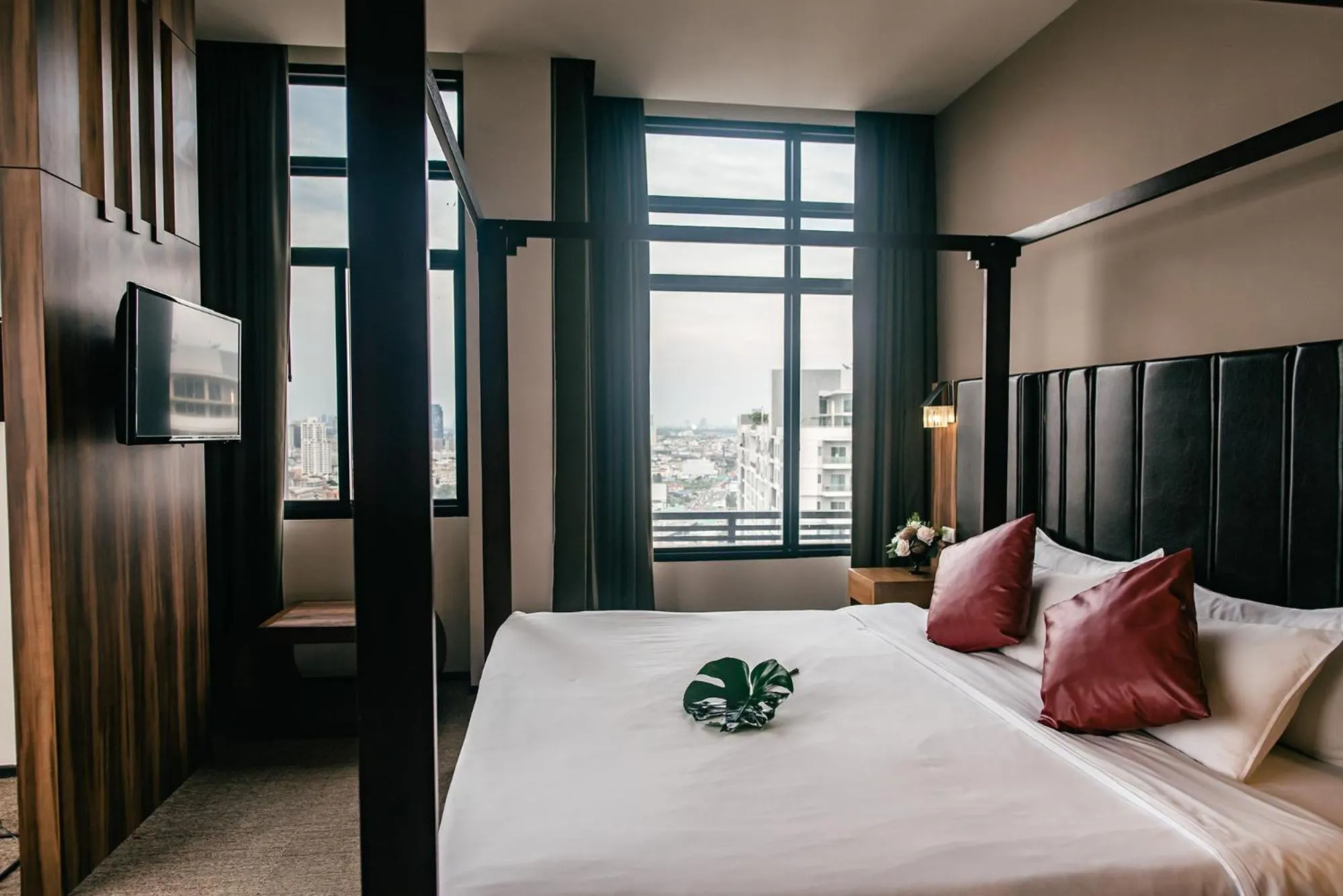 Bed in Grand Howard Hotel Bangkok