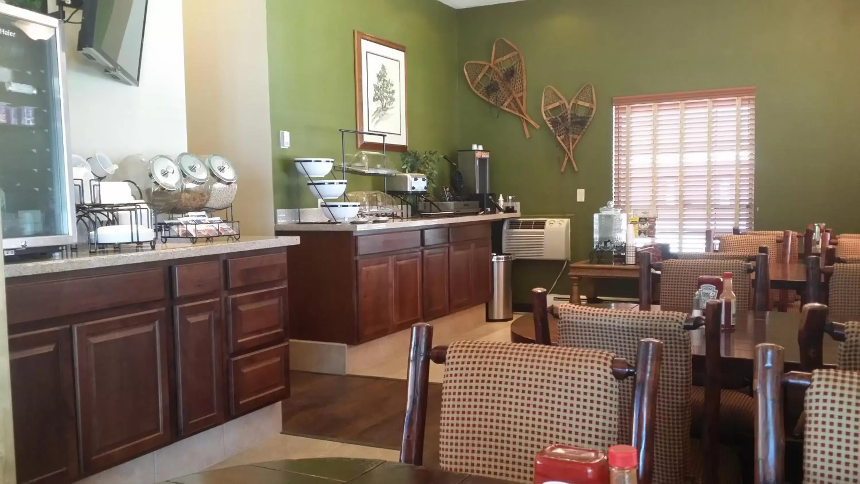 Restaurant/places to eat in The Inn at Tomichi Village Restaurant/places to eat in The Inn at Tomichi Village