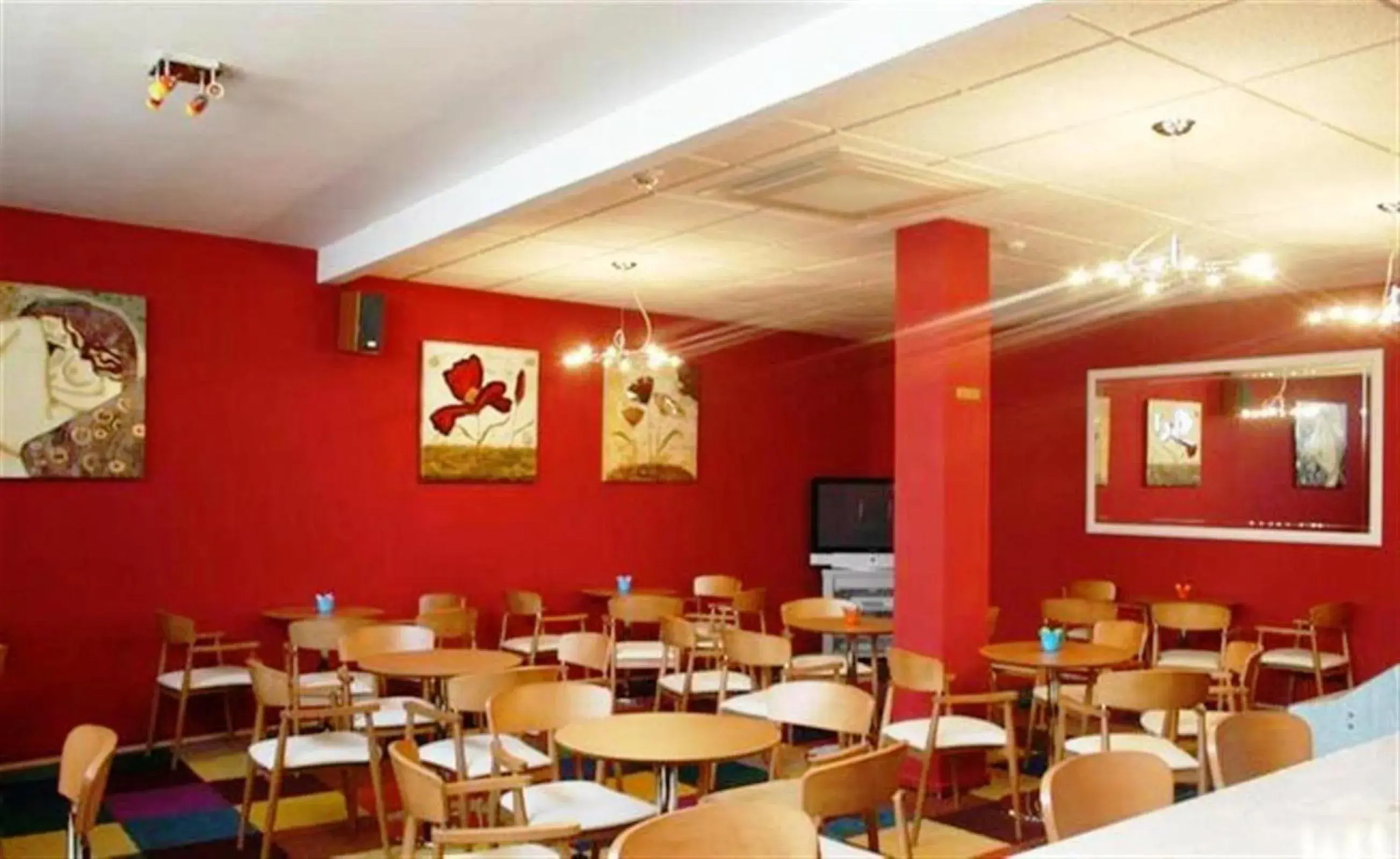 Restaurant/places to eat in Hotel Betania Restaurant/places to eat in Hotel Betania