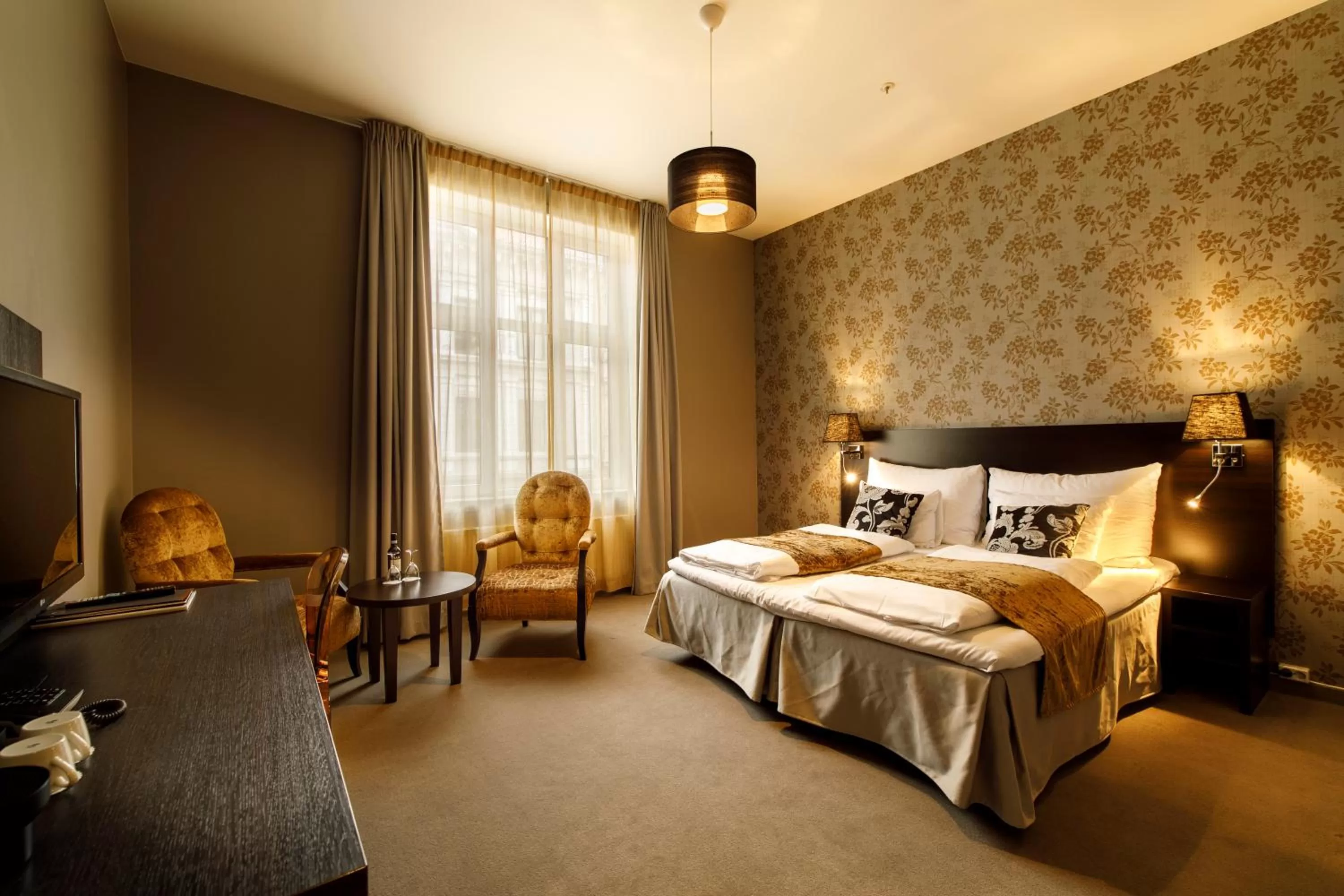 Bed in Saga Hotel Oslo, WorldHotels Crafted