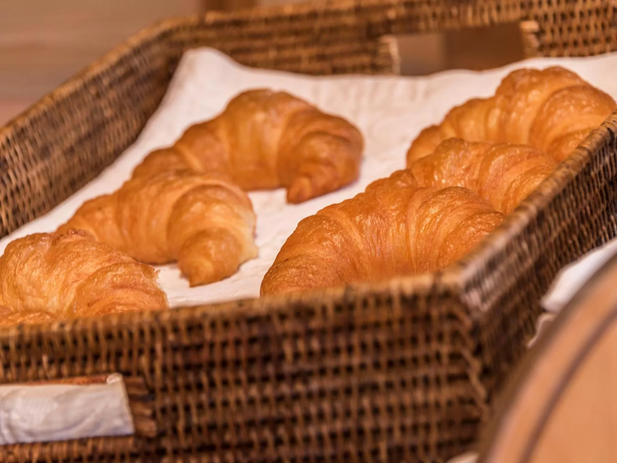 Buffet breakfast in Hotel Mutz Garni