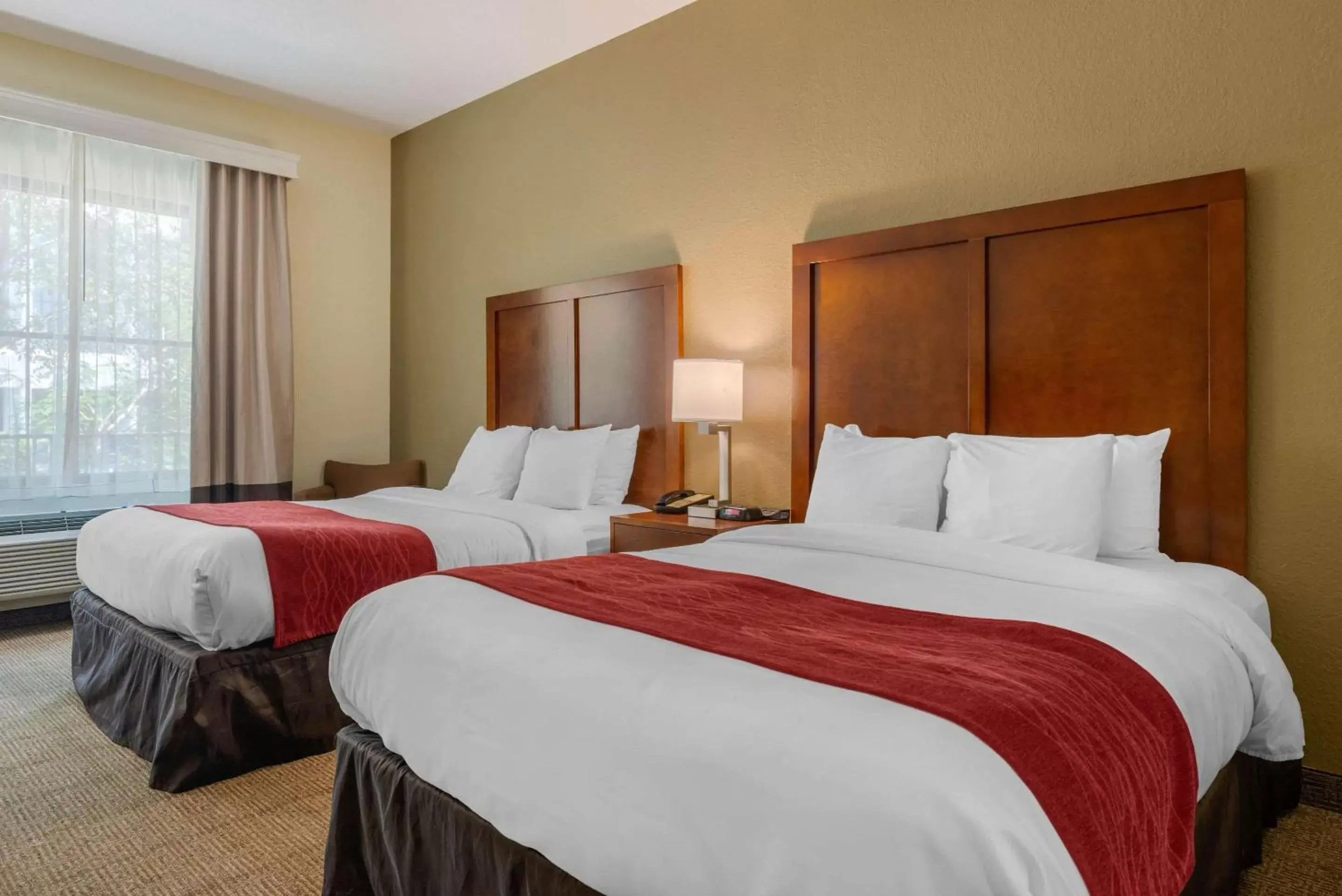 Queen Room with Two Queen Beds in Comfort Inn & Suites Northeast - Gateway