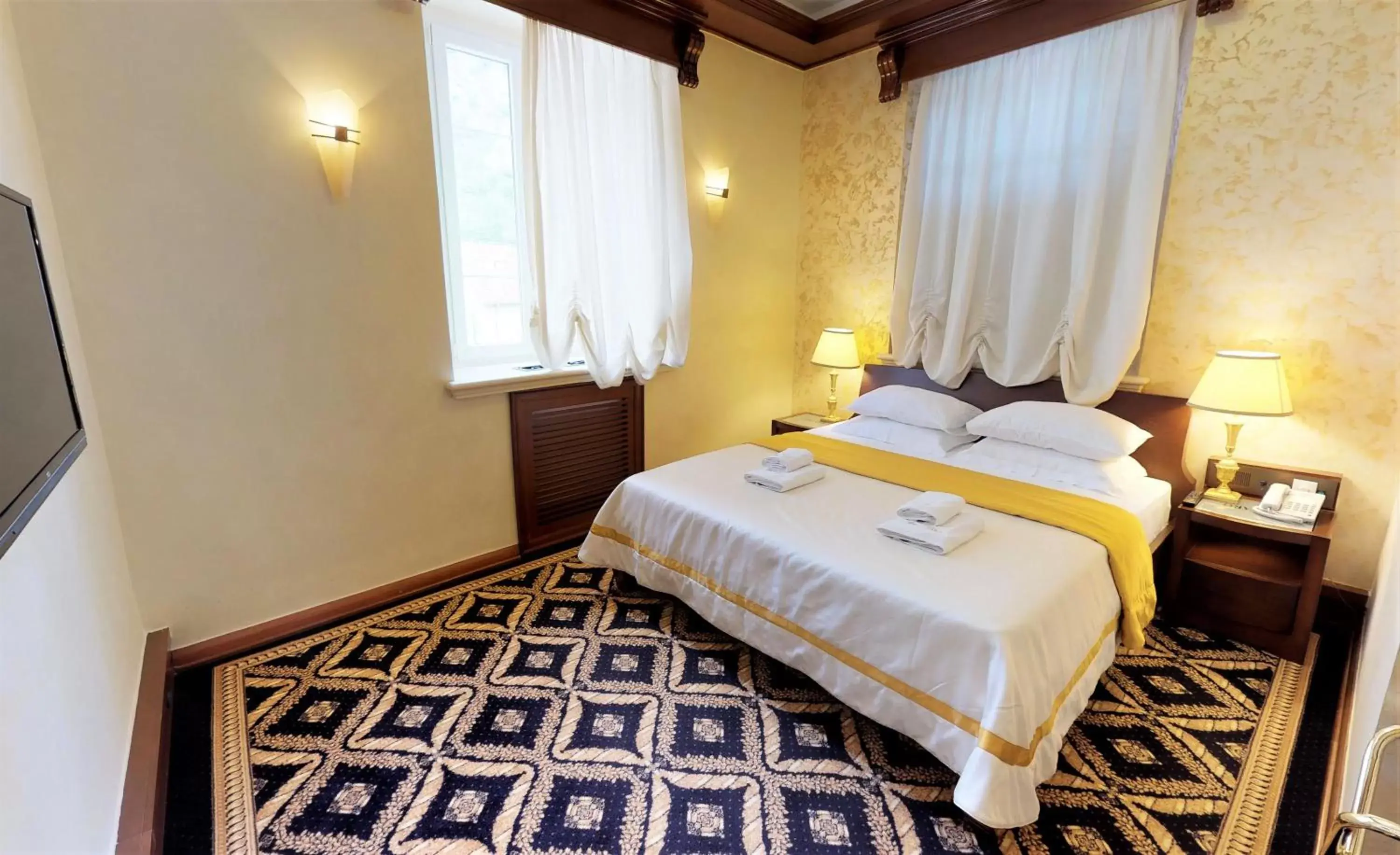 Bedroom, Bed in Historic Boutique Hotel Cattaro