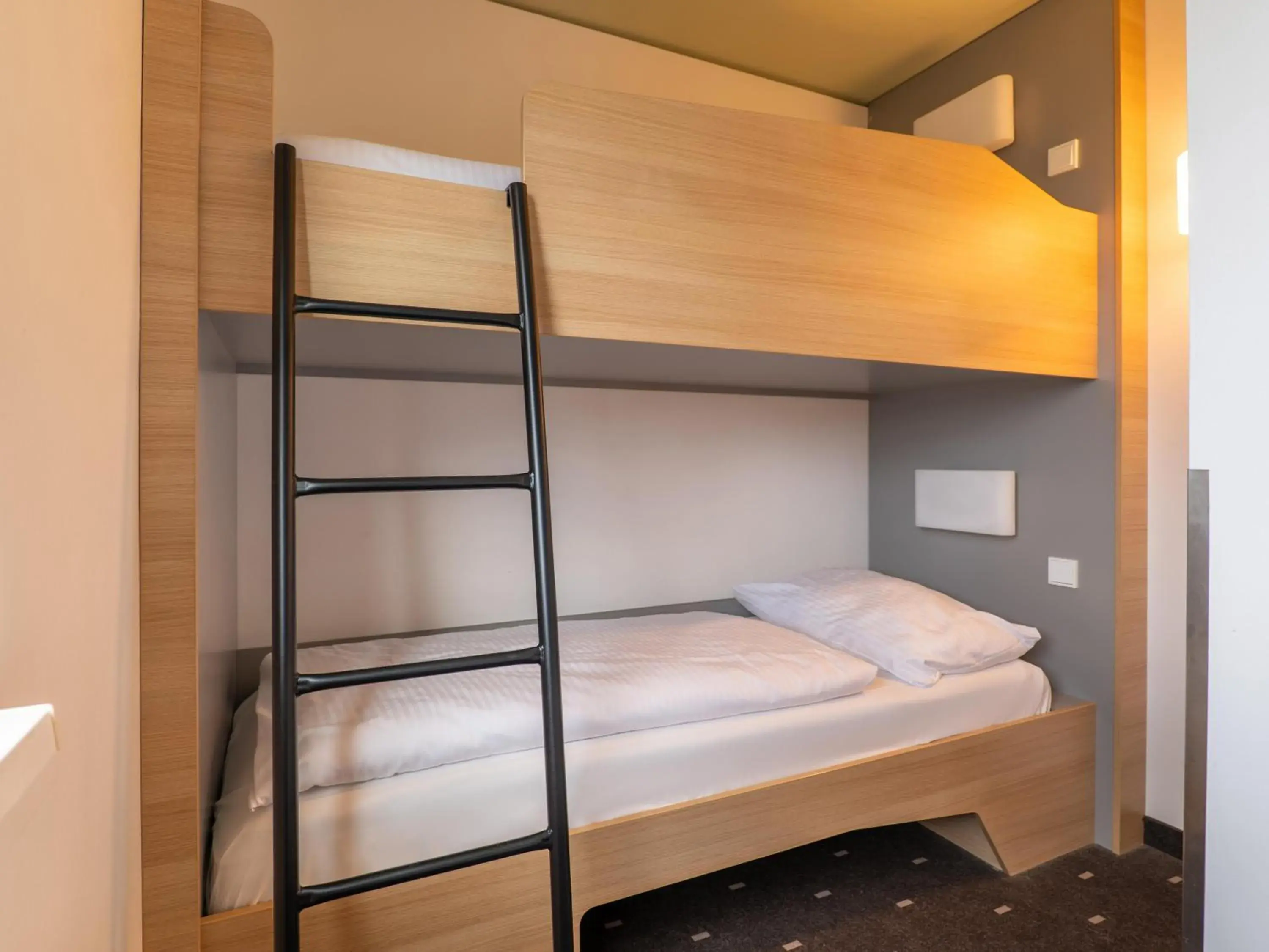 Photo of the whole room, Bunk Bed in B&B Hotel Stuttgart-Airport/Messe