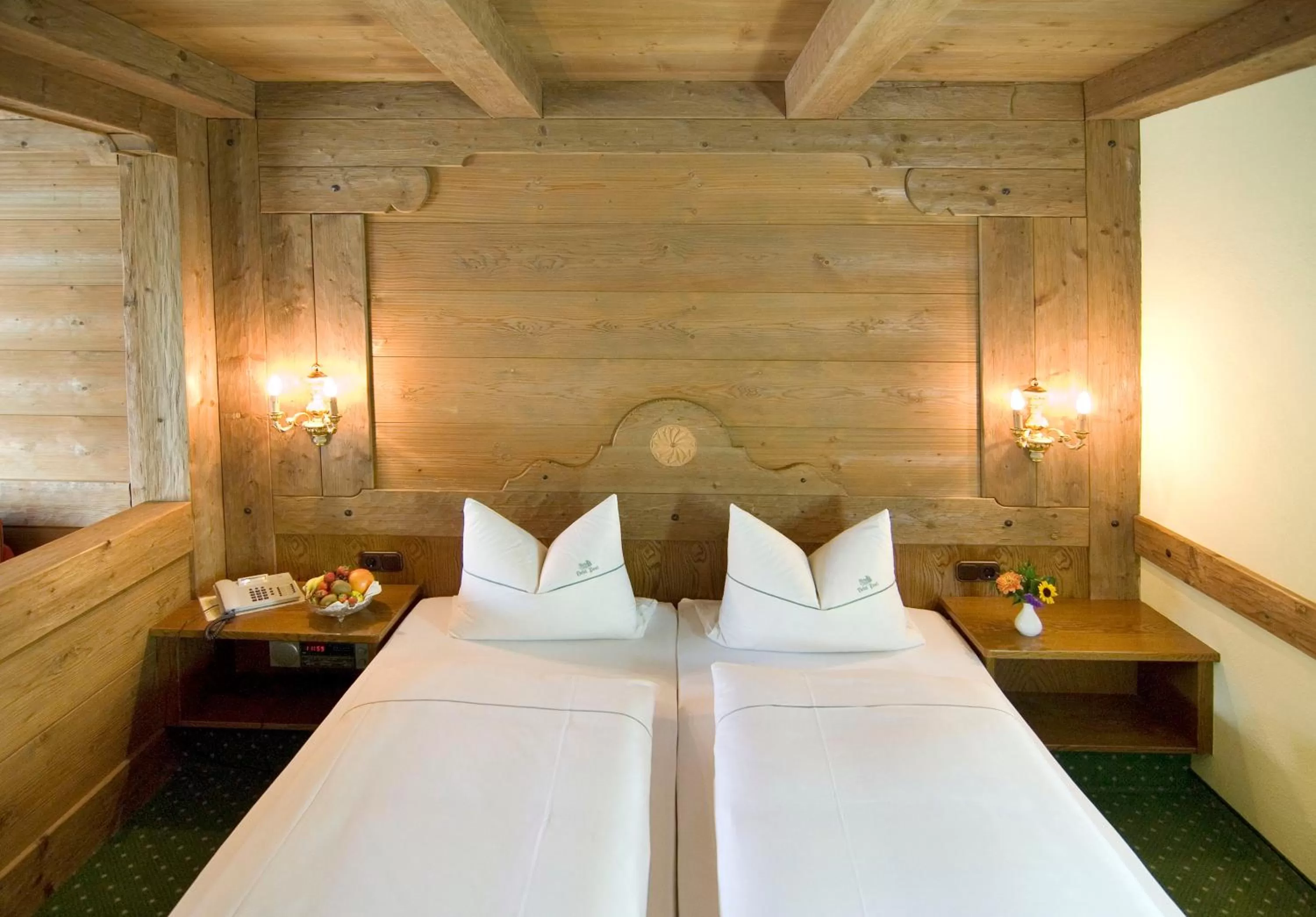 Photo of the whole room, Bed in Landgasthof Zur Post