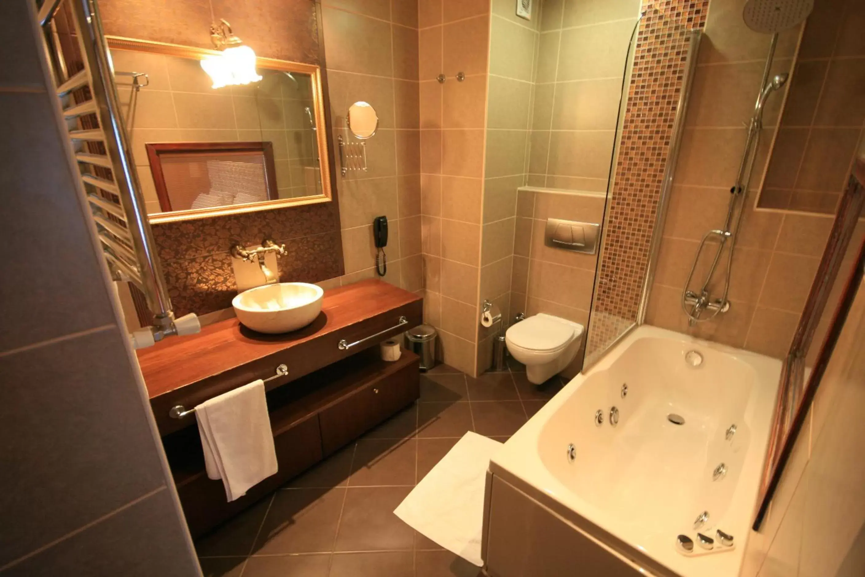 Shower, Bathroom in Mangana Konak Hotel