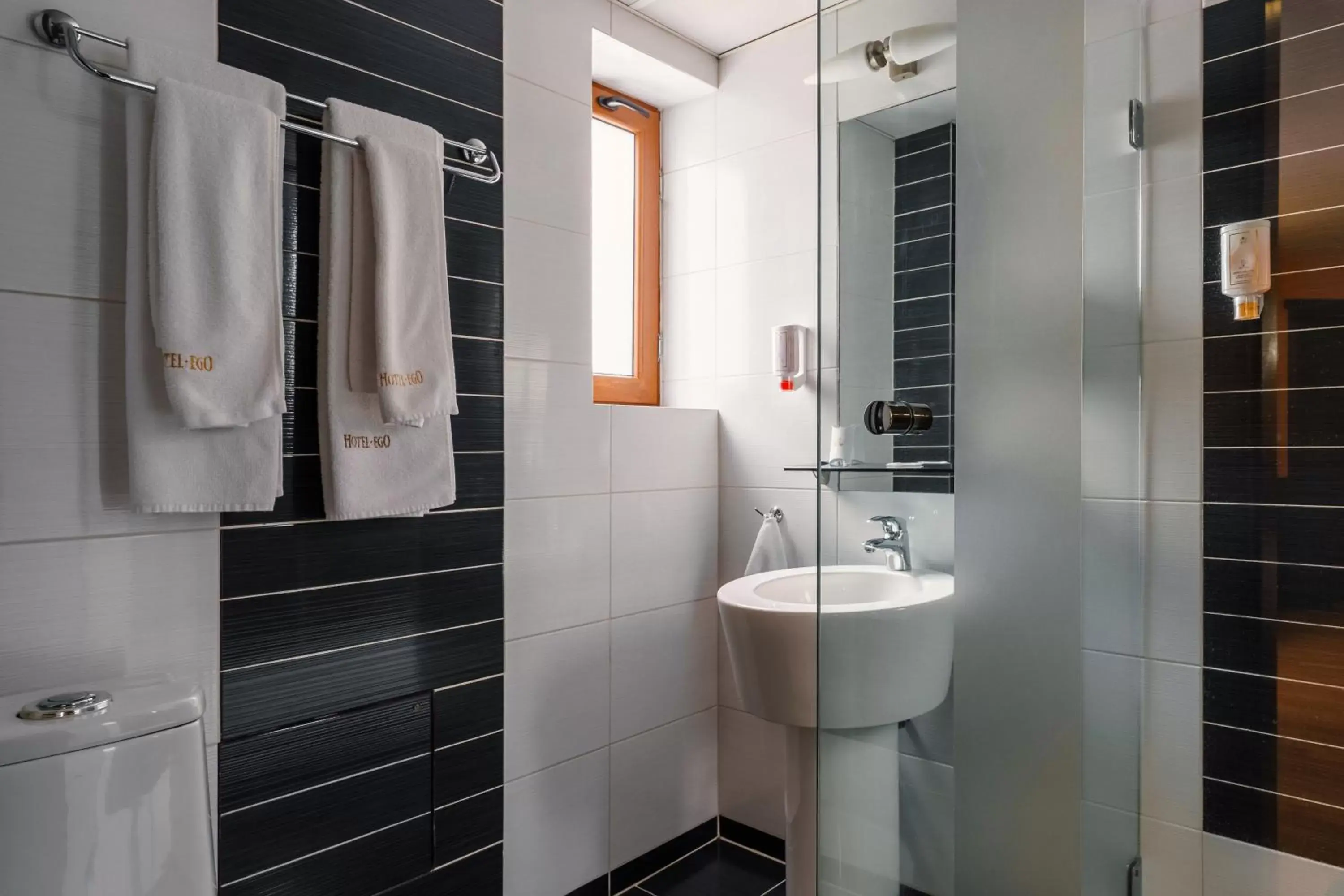 Shower, Bathroom in Hotel Ego