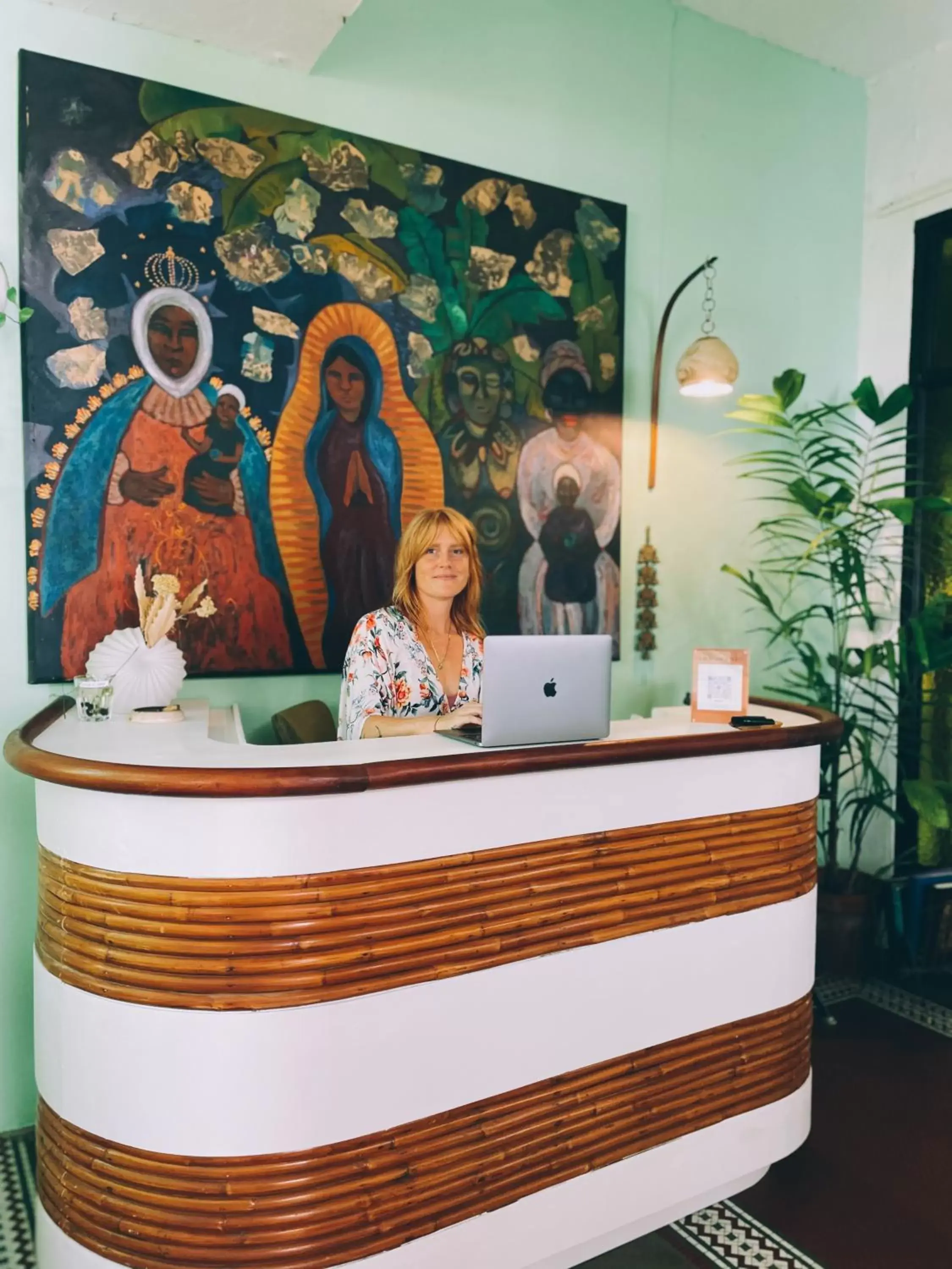 Lobby/Reception in La Botanica Hotel