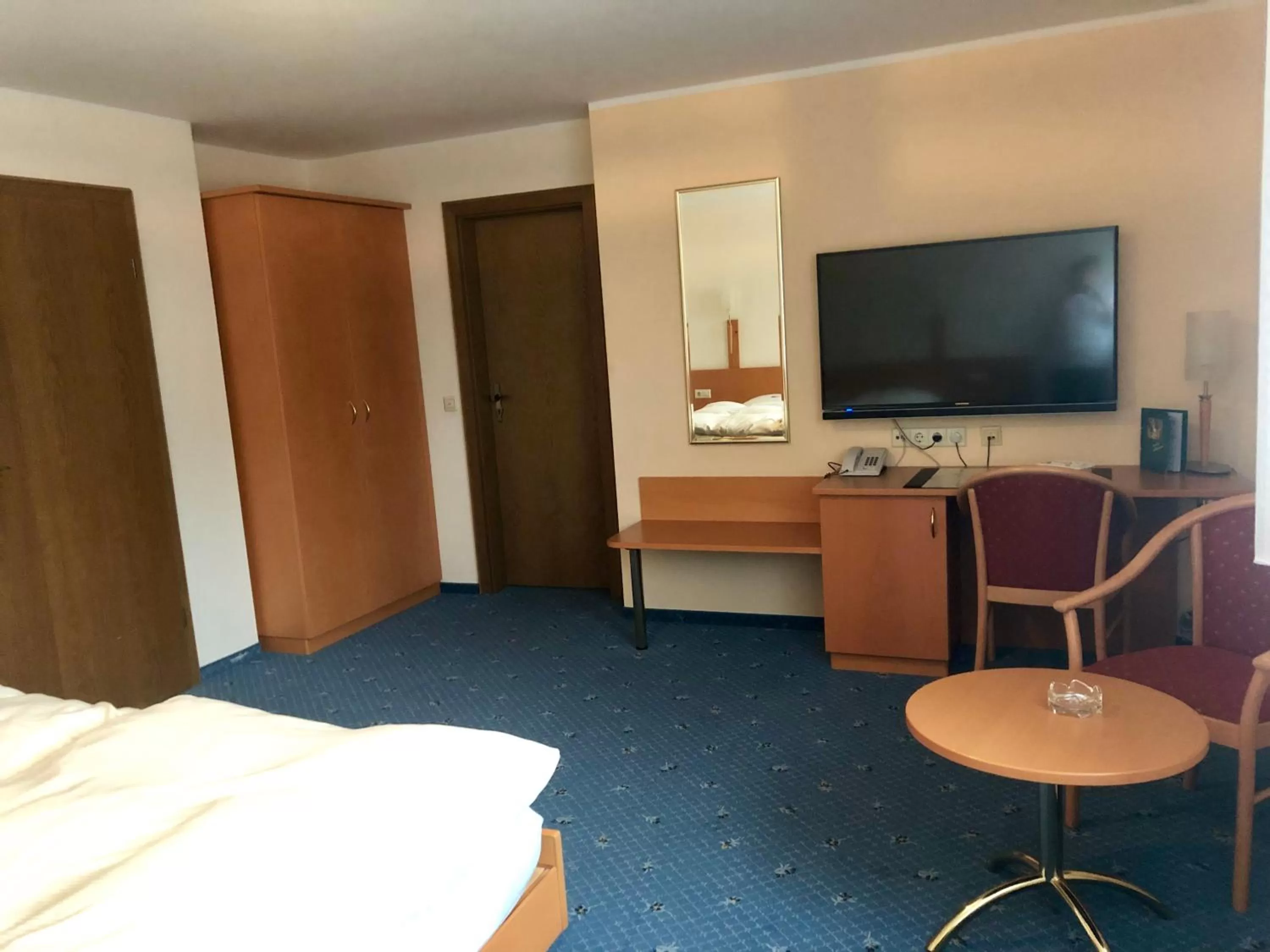 Photo of the whole room, Bed in Gasthof Waldesruh