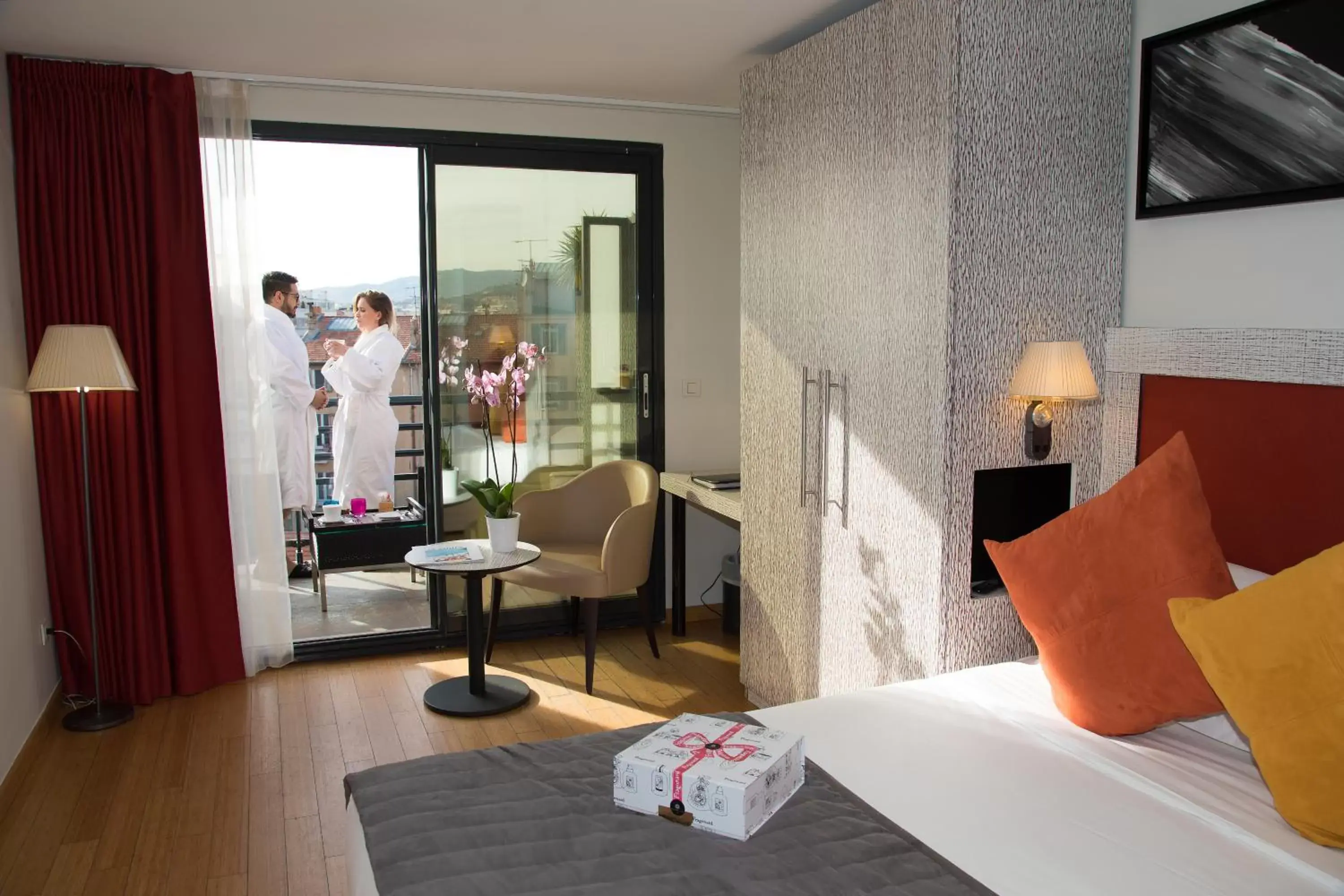 Balcony/Terrace, Bed in Eden Hotel & Spa
