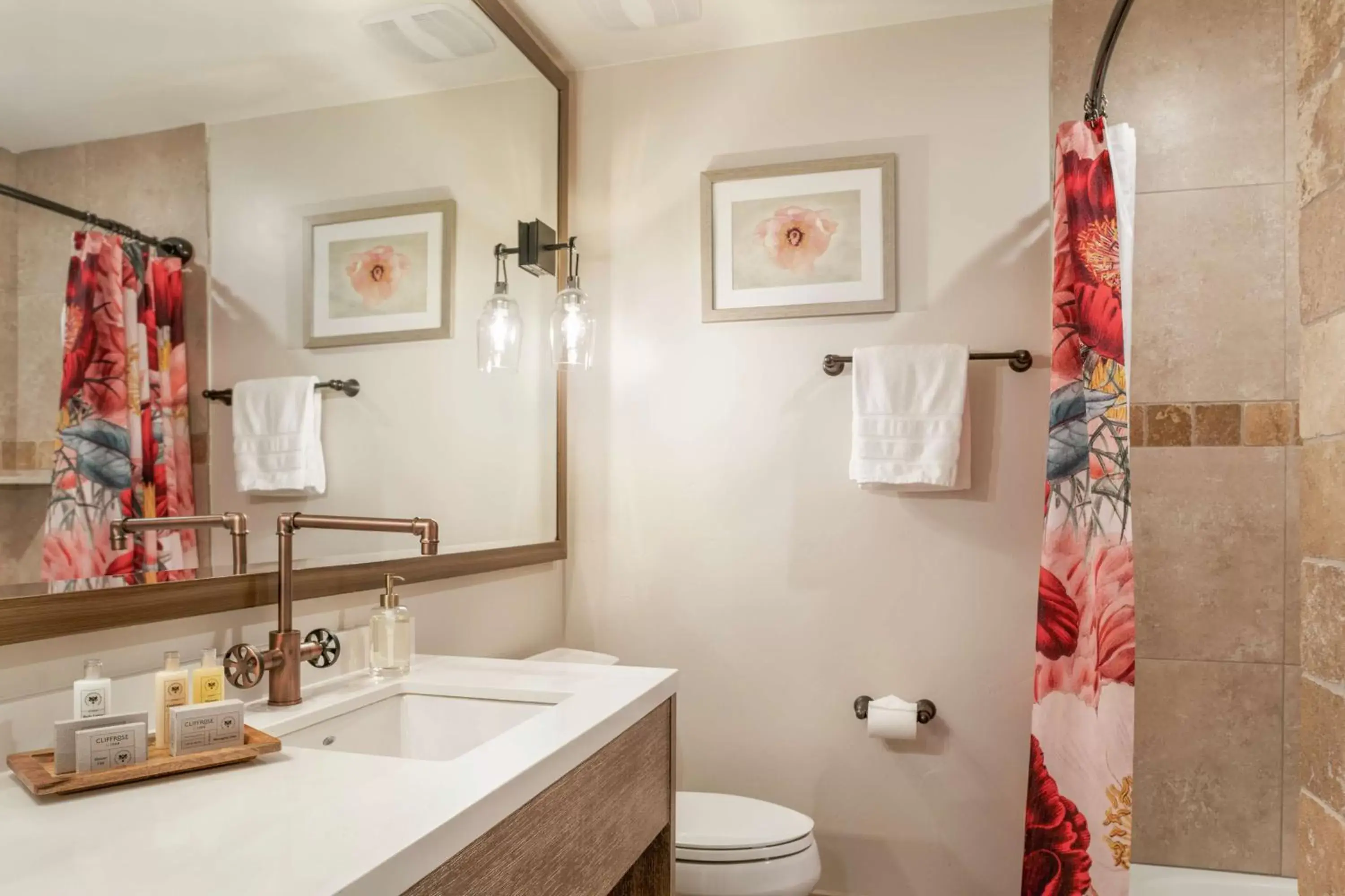 Bathroom in Cliffrose Springdale, Curio Collection By Hilton