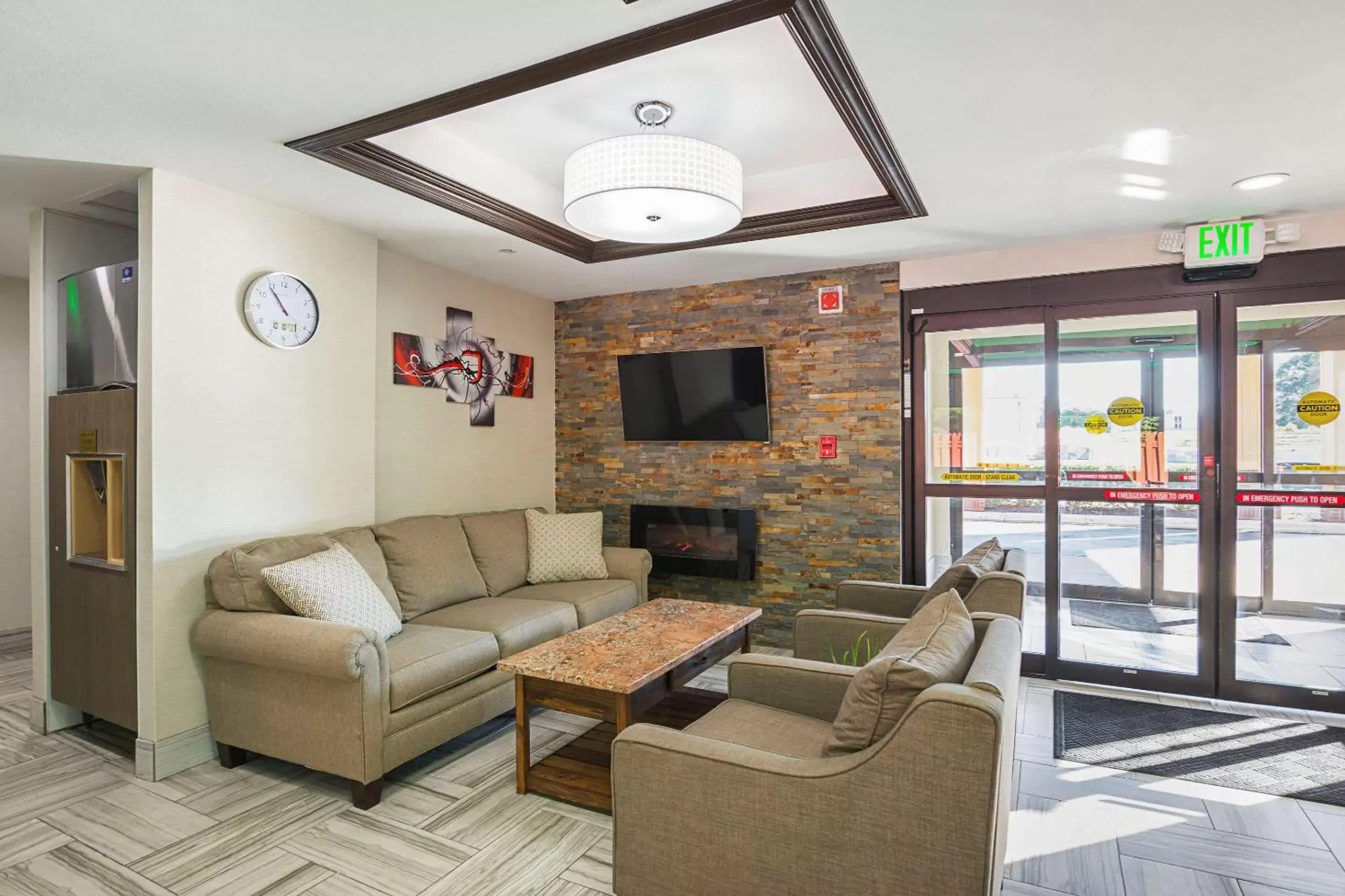 Lobby or reception, Seating Area in Quality Inn & Suites Holland