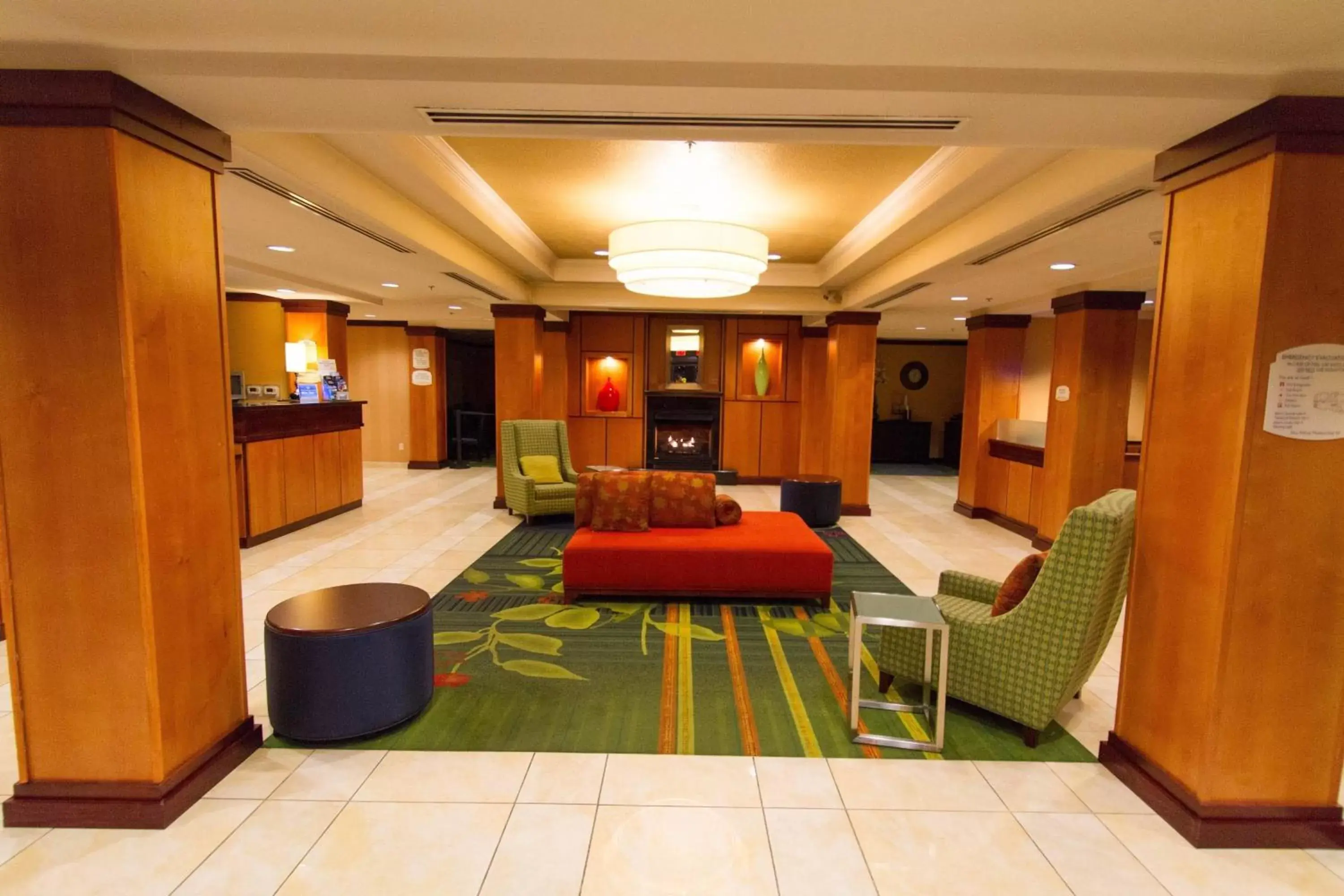 Lobby or reception in Fairfield Inn & Suites Santa Maria