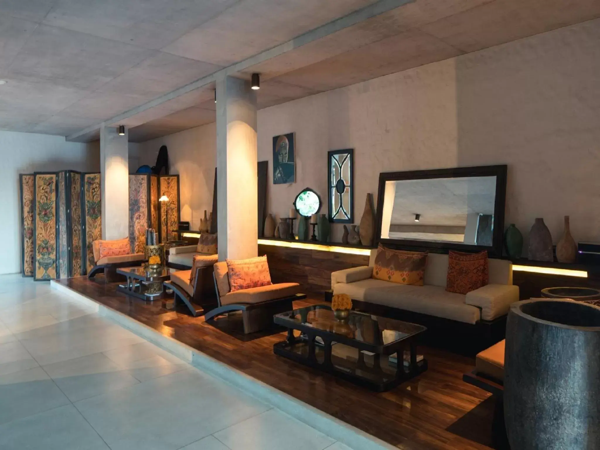 Lobby or reception, Lounge/Bar in Bisma Eight - CHSE Certified