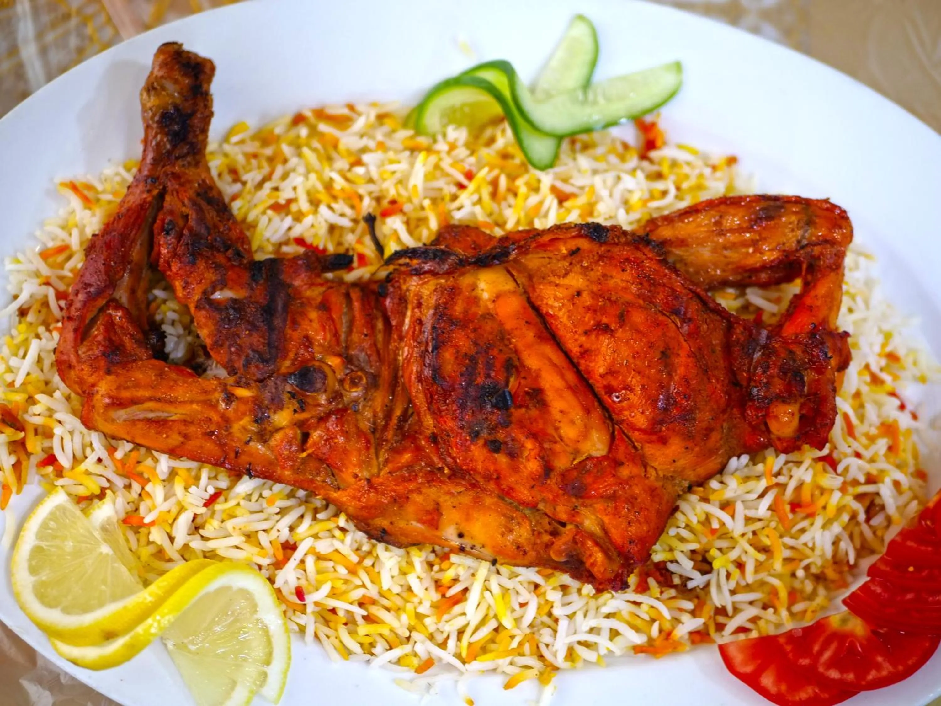 Food and drinks in Maaeen Hotel