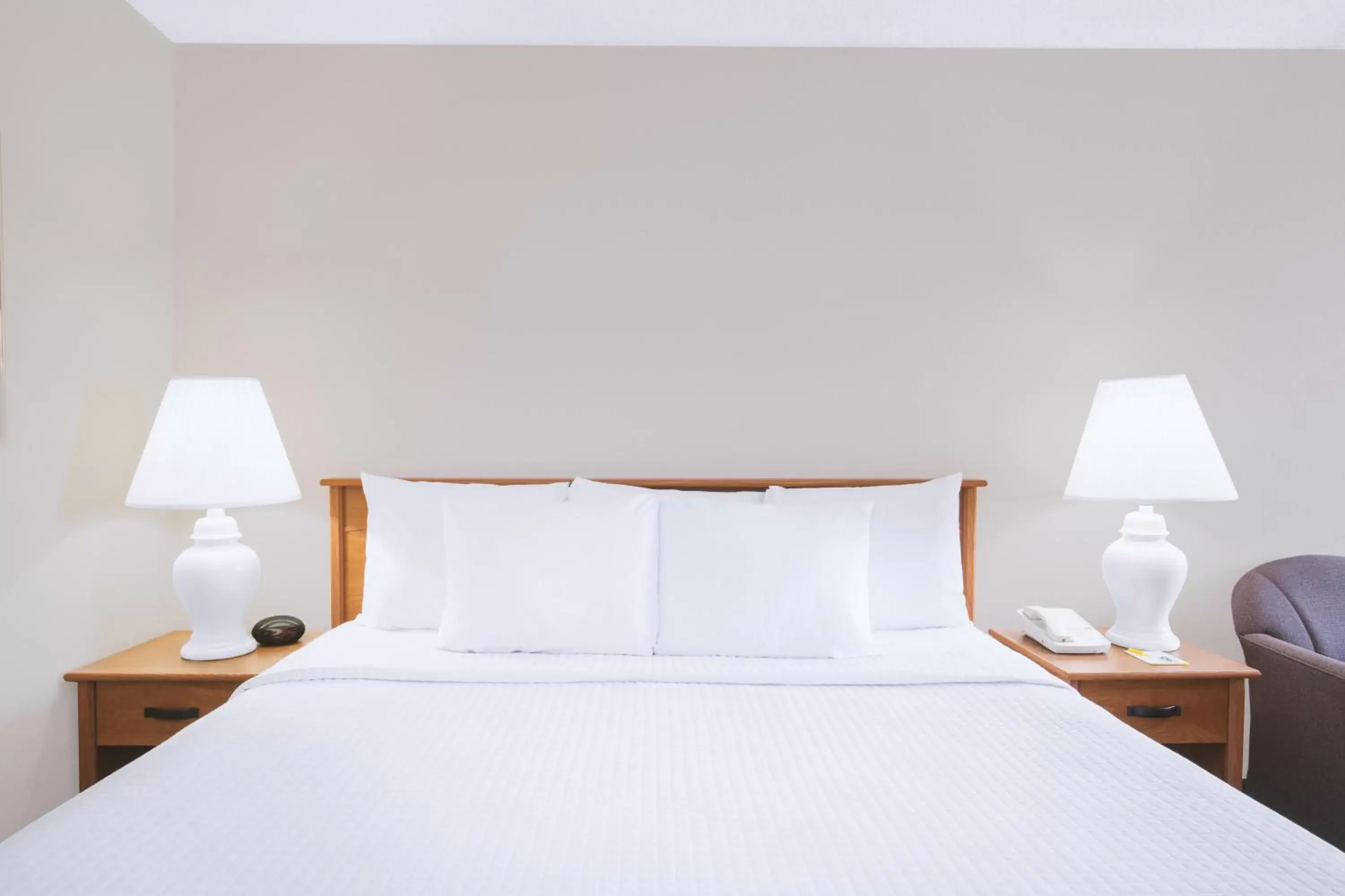 Bed in Days Inn by Wyndham Wytheville Bed in Days Inn by Wyndham Wytheville