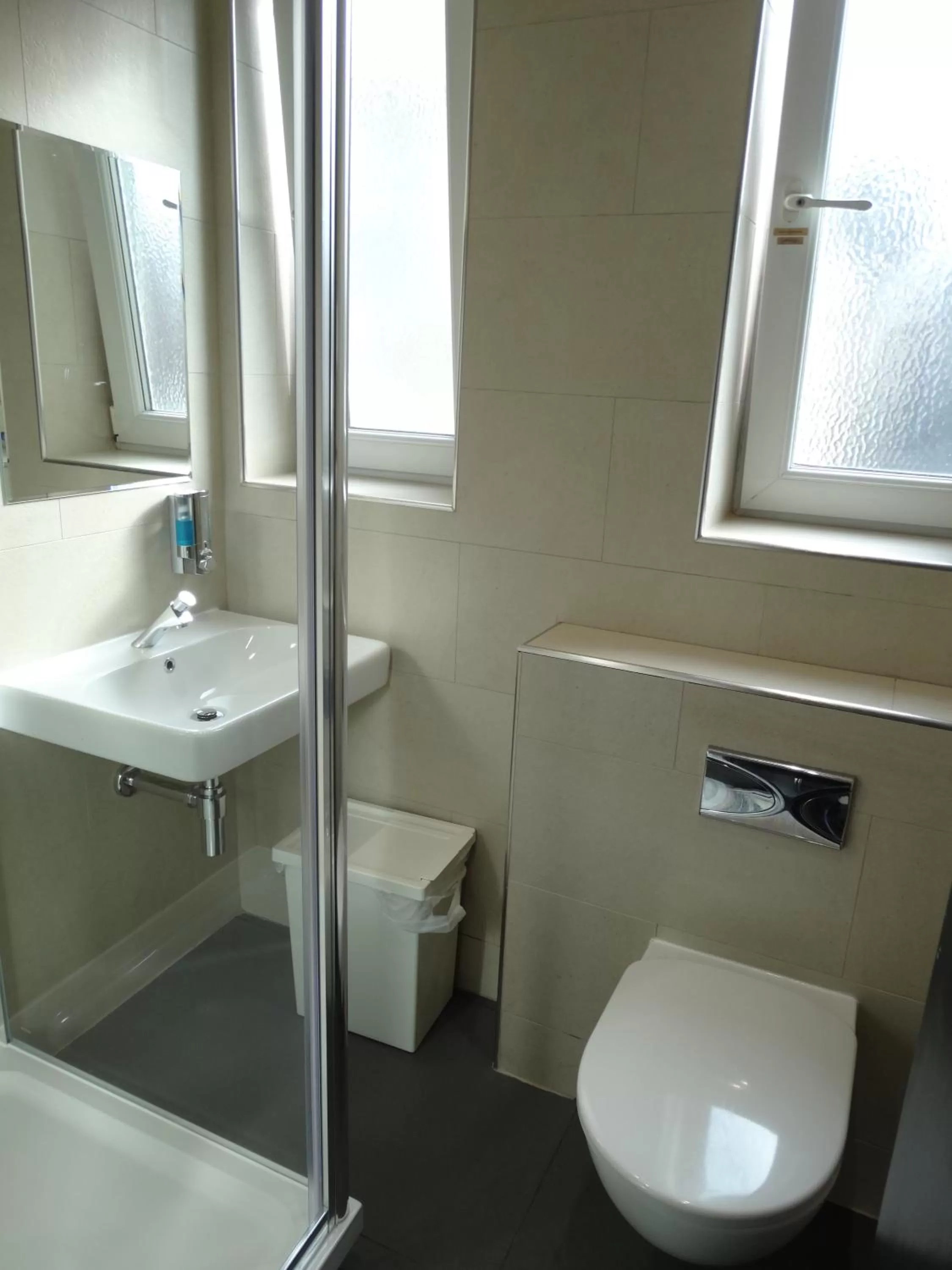 Toilet in The Riverhouse