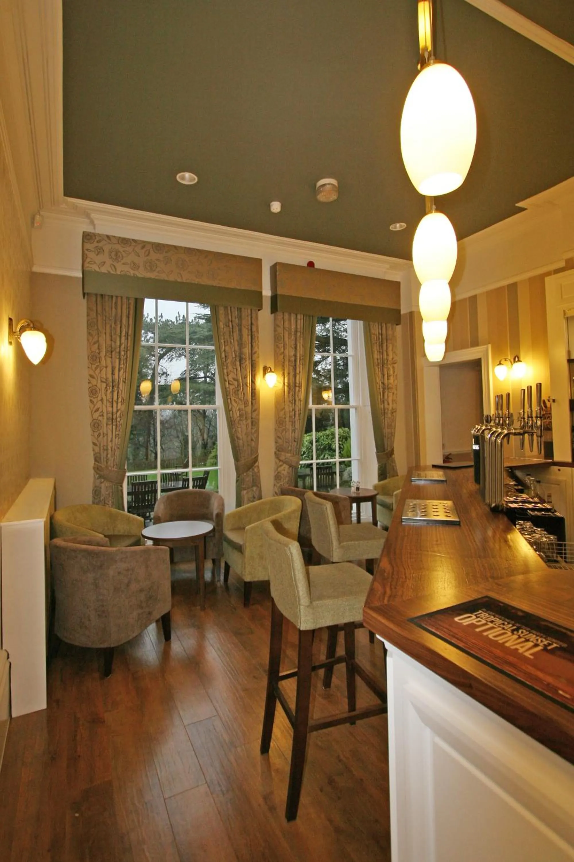 Day in Lysses House Hotel