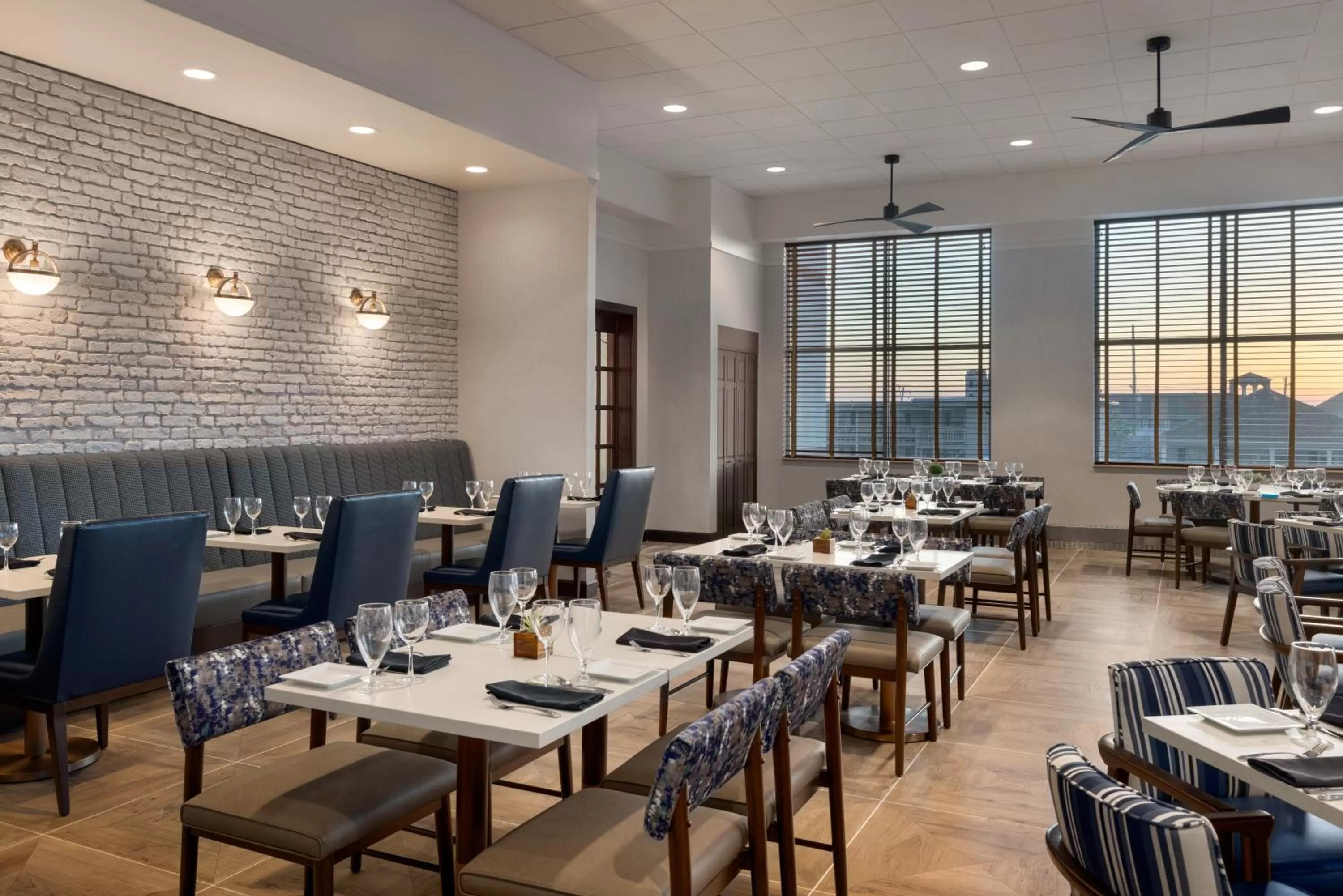 Restaurant/places to eat in Holiday Inn & Suites Ocean City by IHG