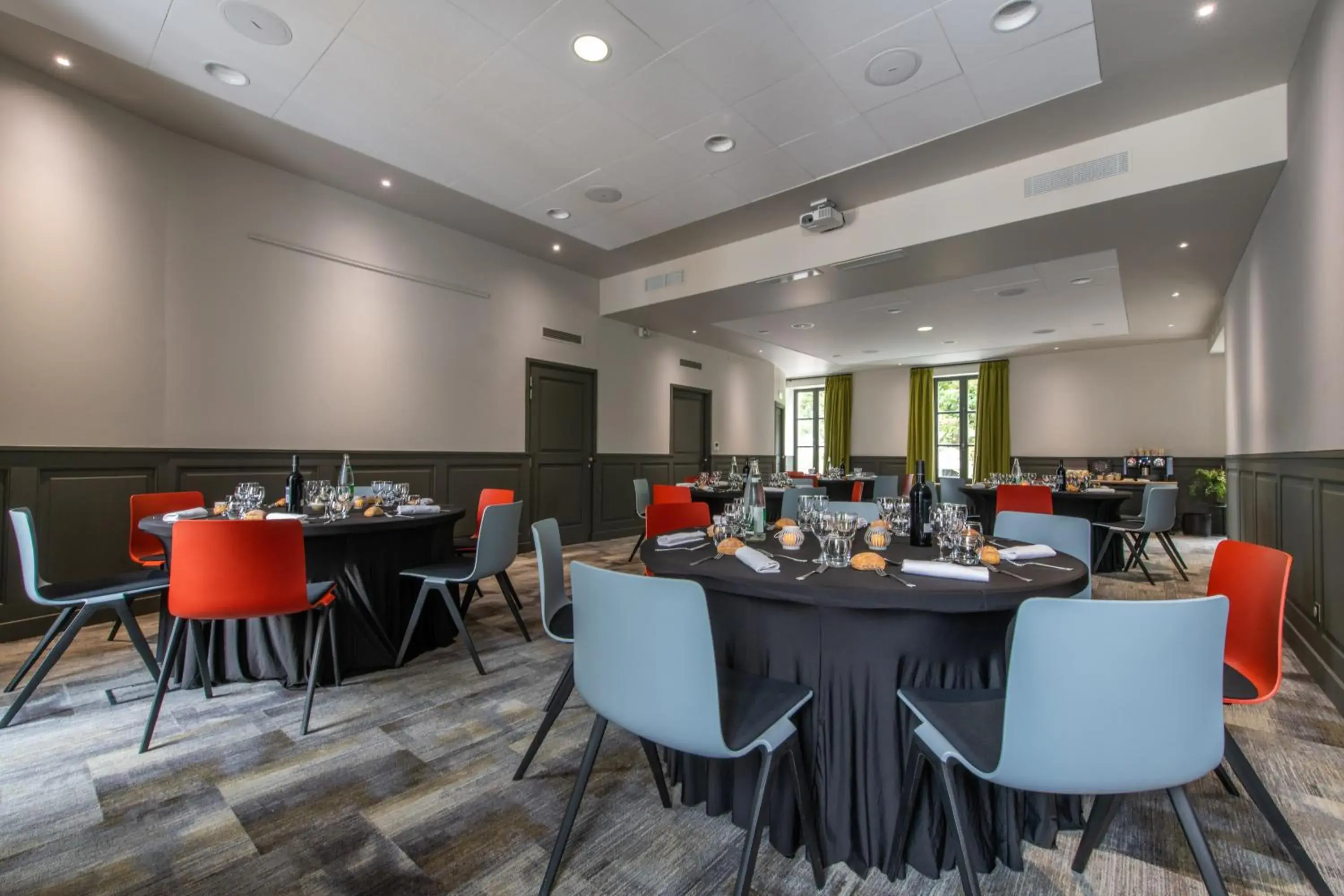 Meeting/conference room, Restaurant/Places to Eat in Hôtel Saint Nicolas