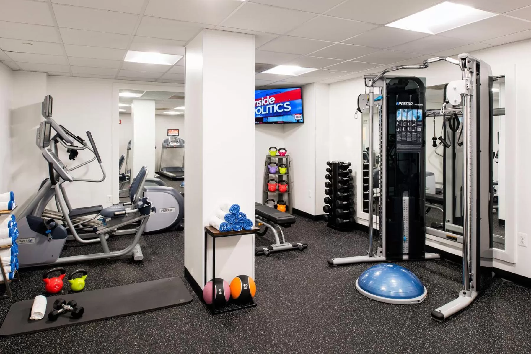 Fitness centre/facilities in Phoenix Park Hotel