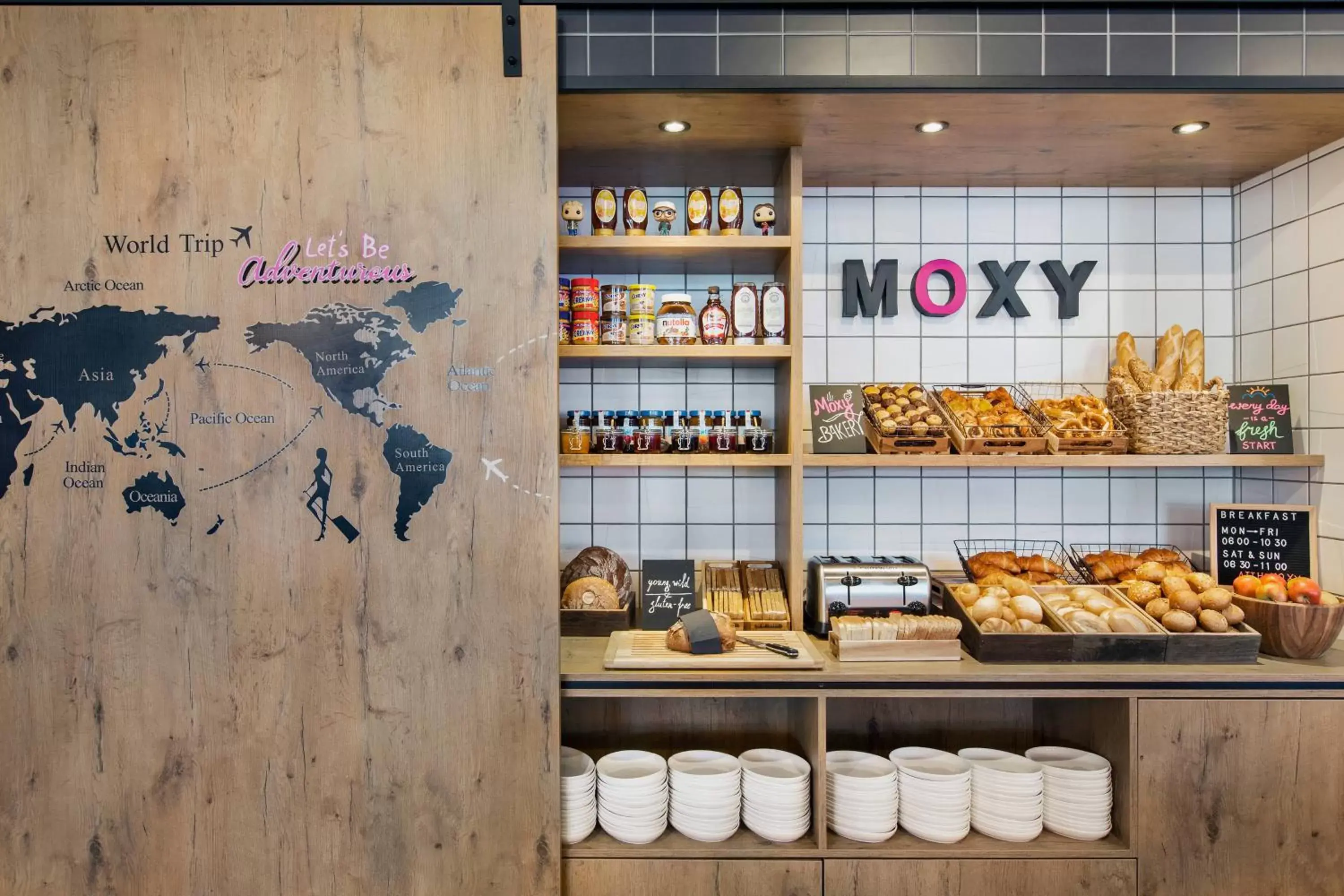 Breakfast in Moxy Frankfurt Airport Kelsterbach