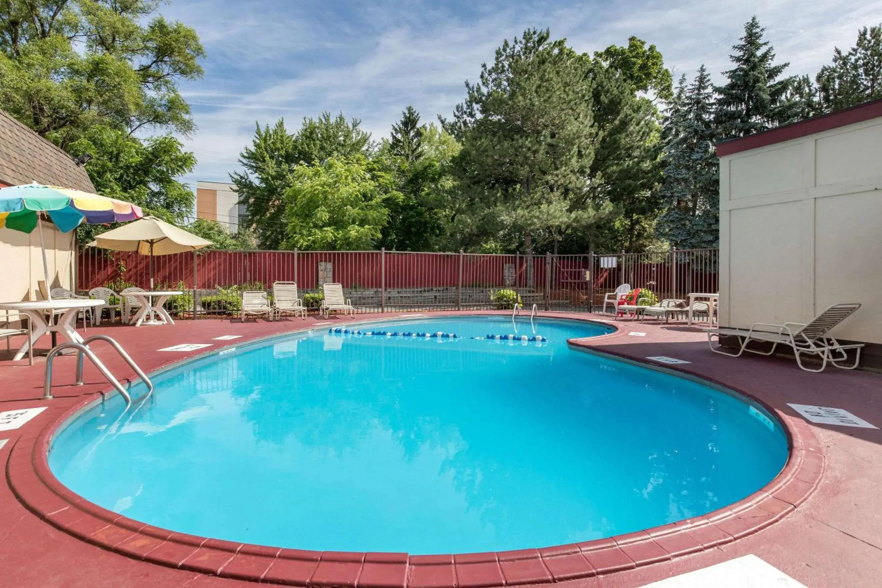 On site, Swimming Pool in Rodeway Inn Auburn Hills
