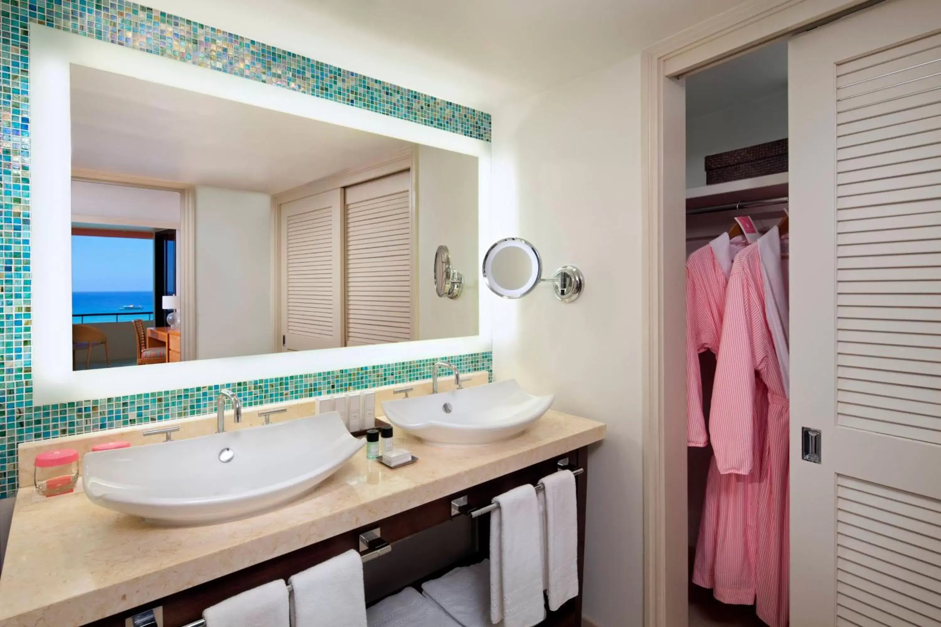 Bathroom in The Royal Hawaiian, A Luxury Collection Resort, Waikiki
