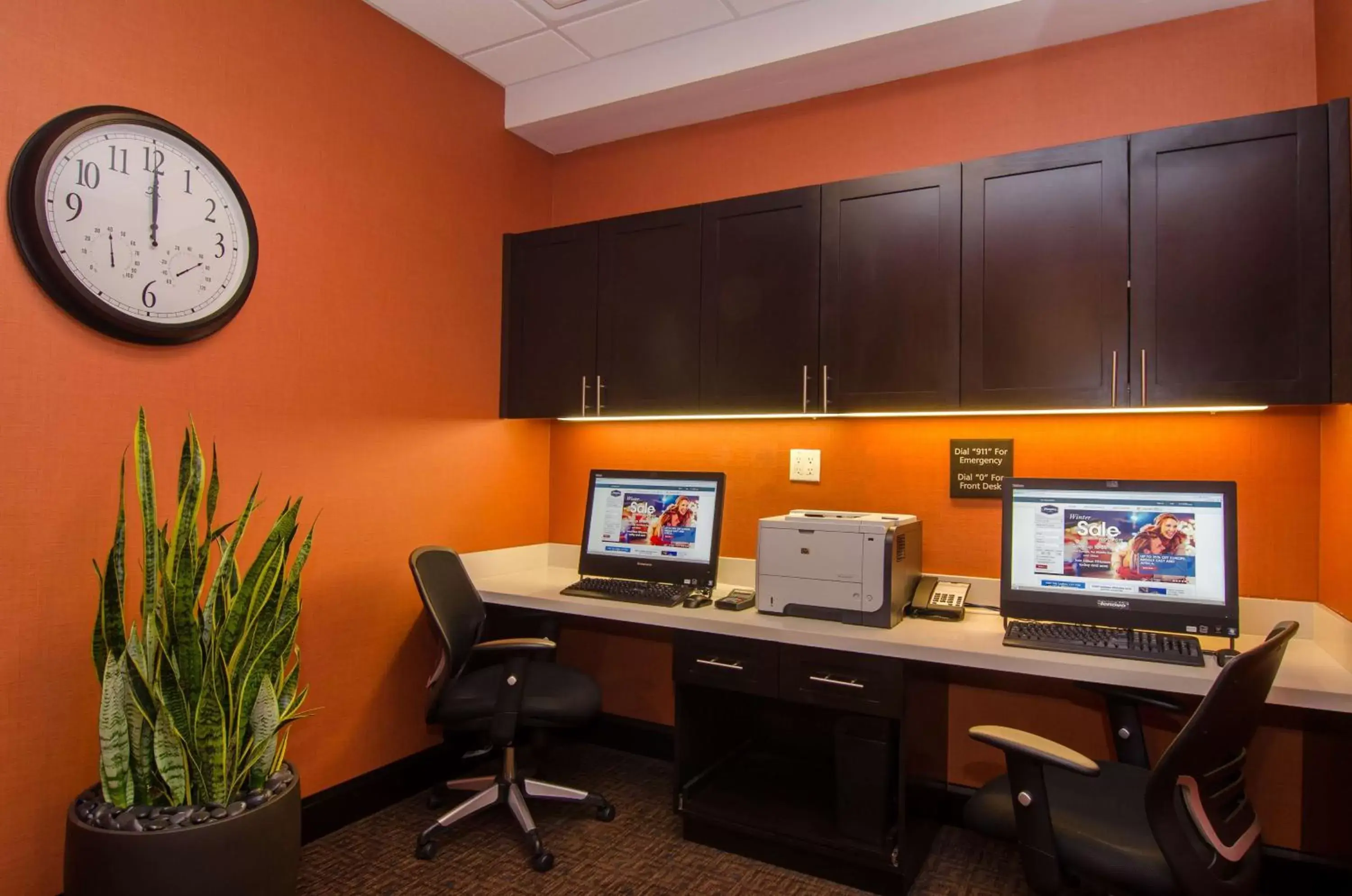 Business facilities in Hampton Inn & Suites Huntsville