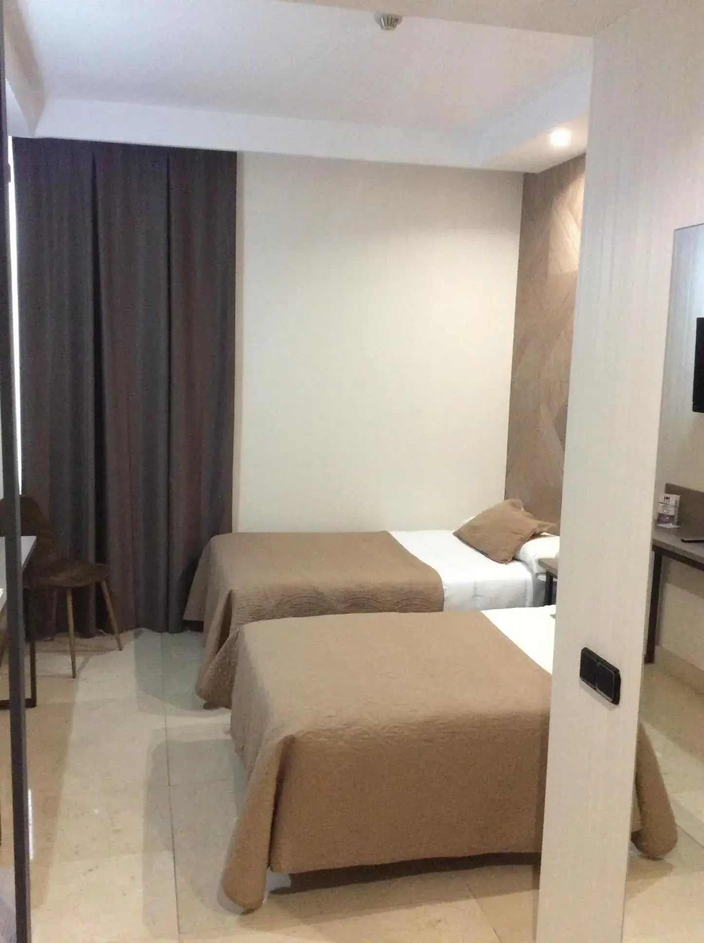 Bedroom, Bed in Hotel Ciudad de Fuenlabrada