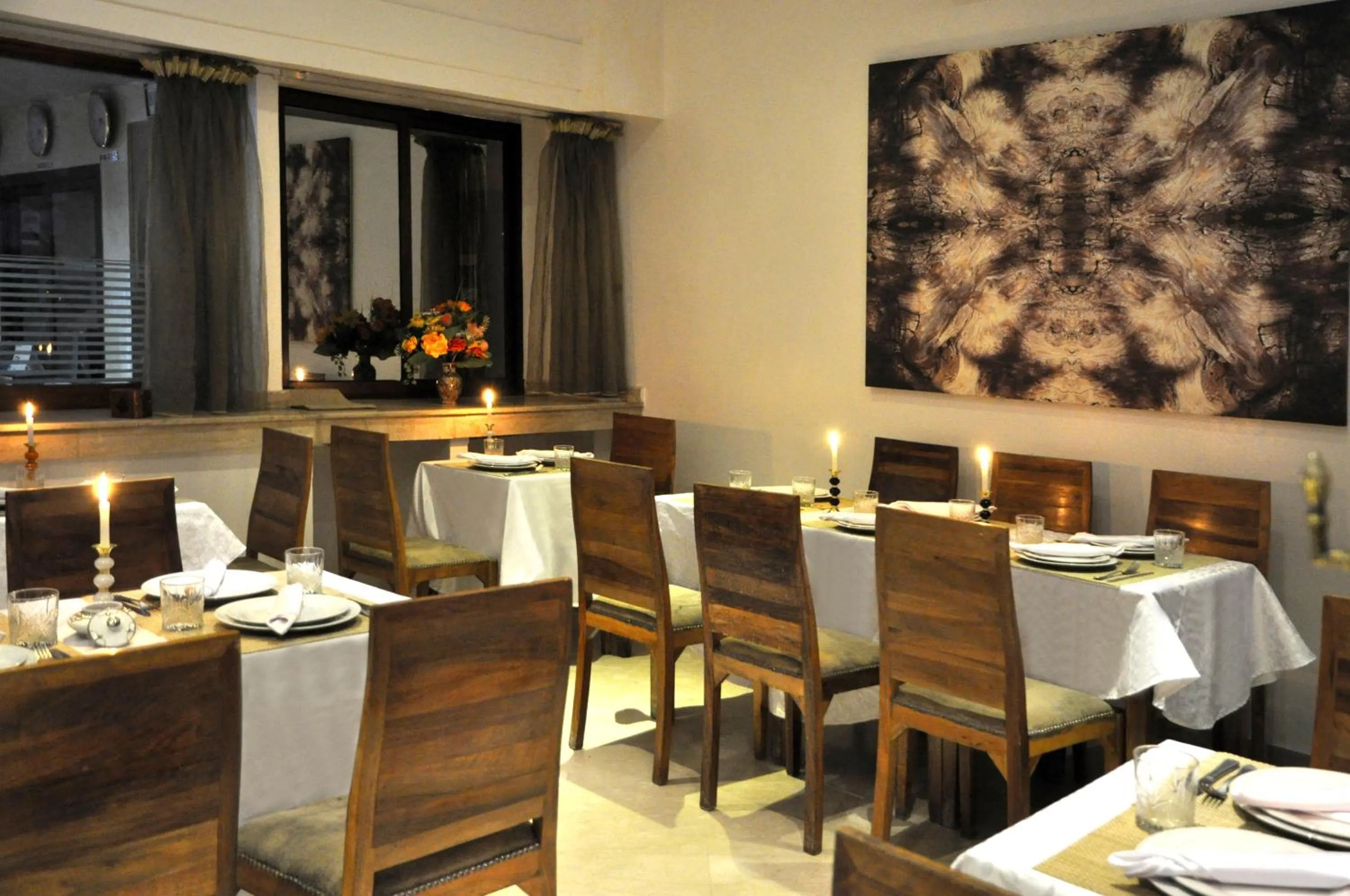 Restaurant/places to eat in Mont Gueliz