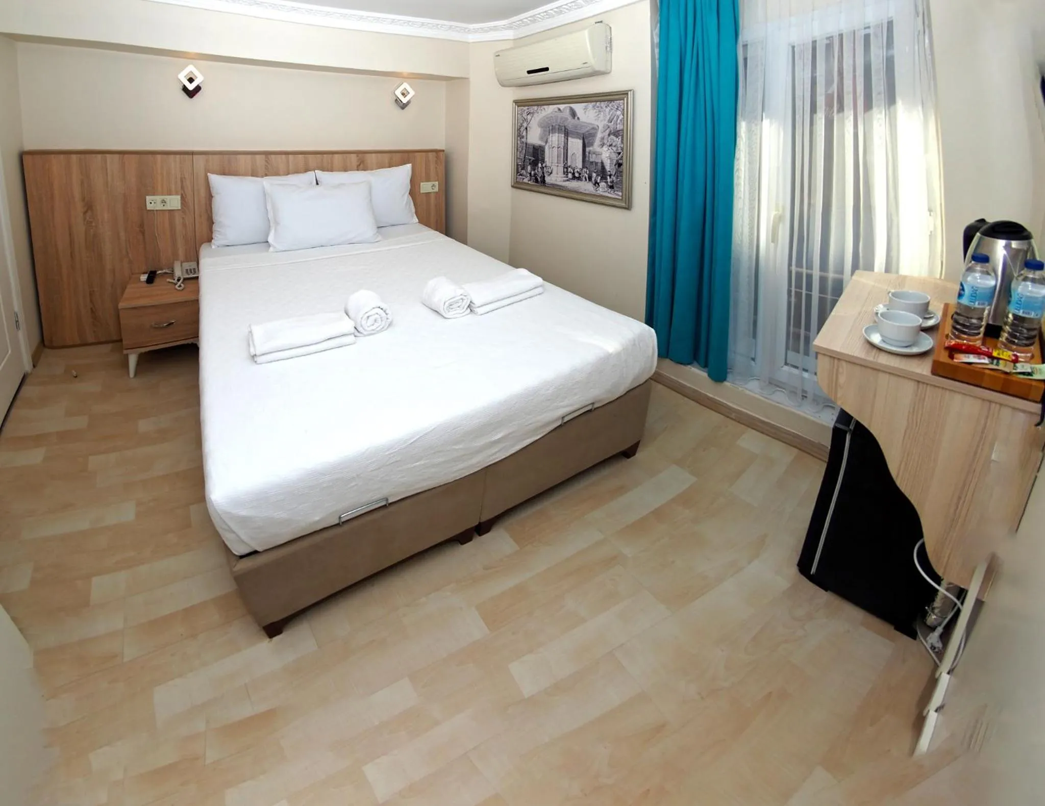 Bed in Le Safran Palace Hotel