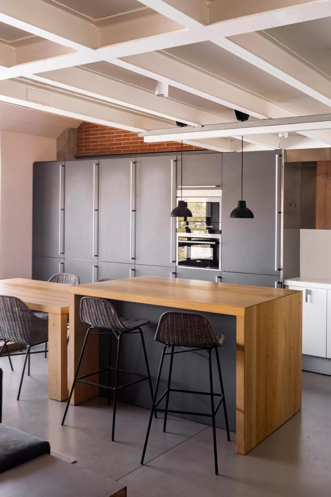 Kitchen or kitchenette in Barcelona Apartment Republica
