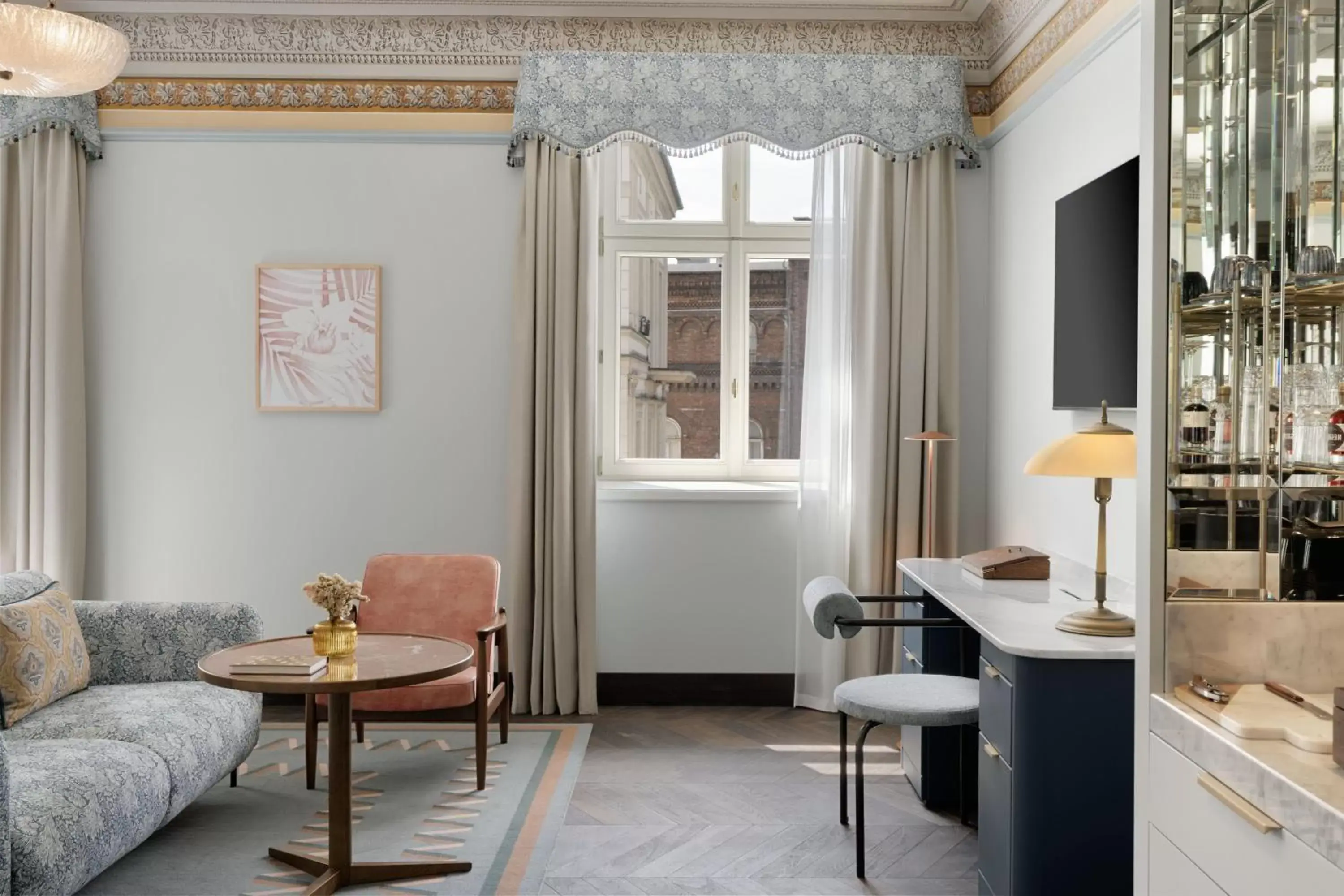 Photo of the whole room, Seating Area in Stradom House, Autograph Collection