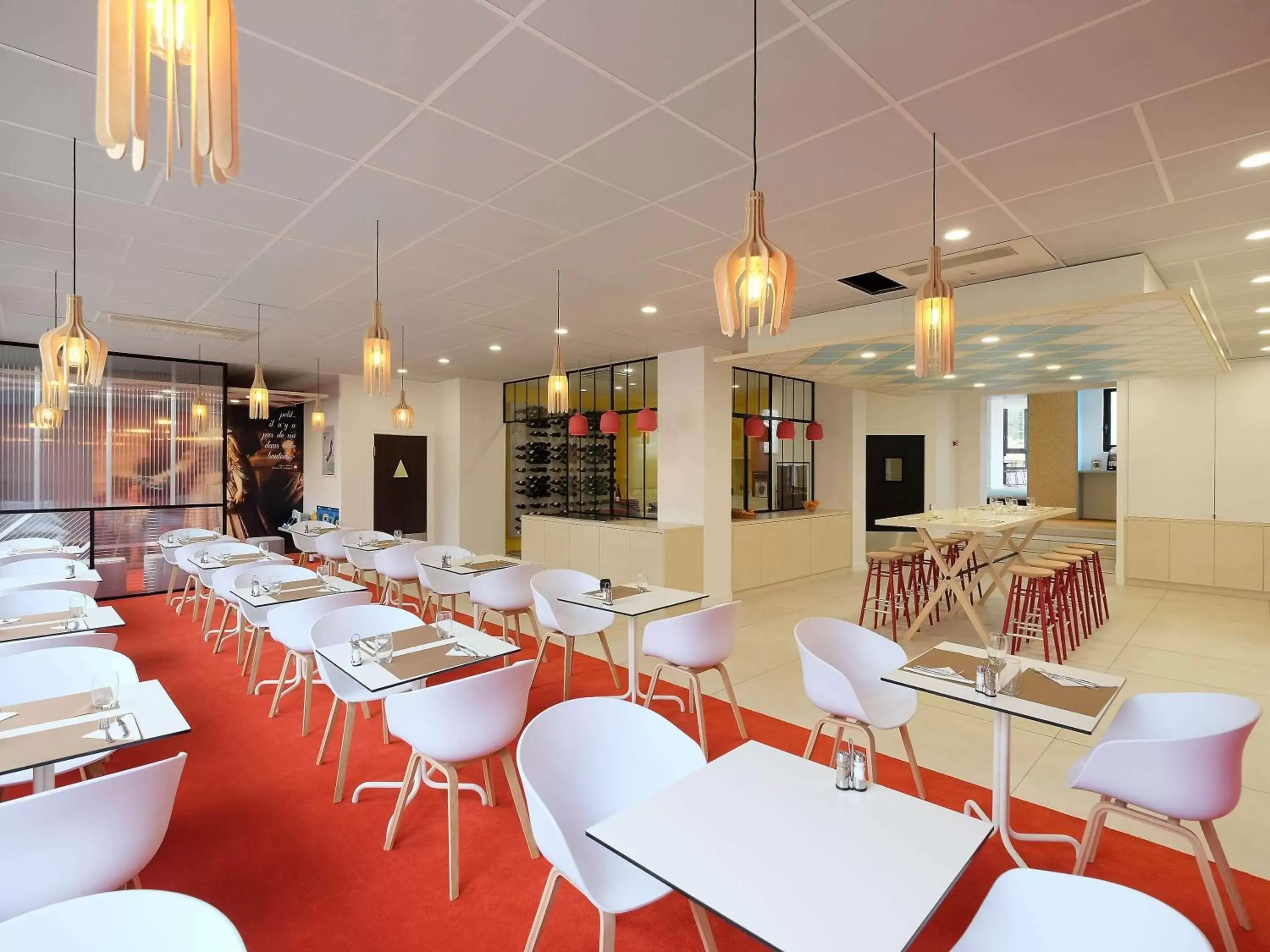 Restaurant/Places to Eat in Hôtel ibis Styles Auxerre Nord