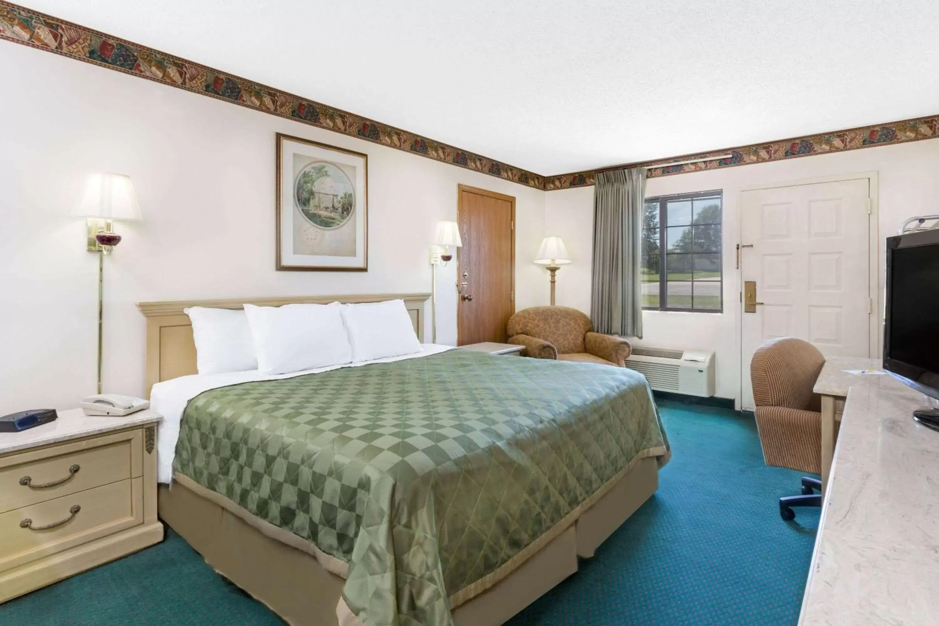 Photo of the whole room, Bed in Days Inn by Wyndham Concordia