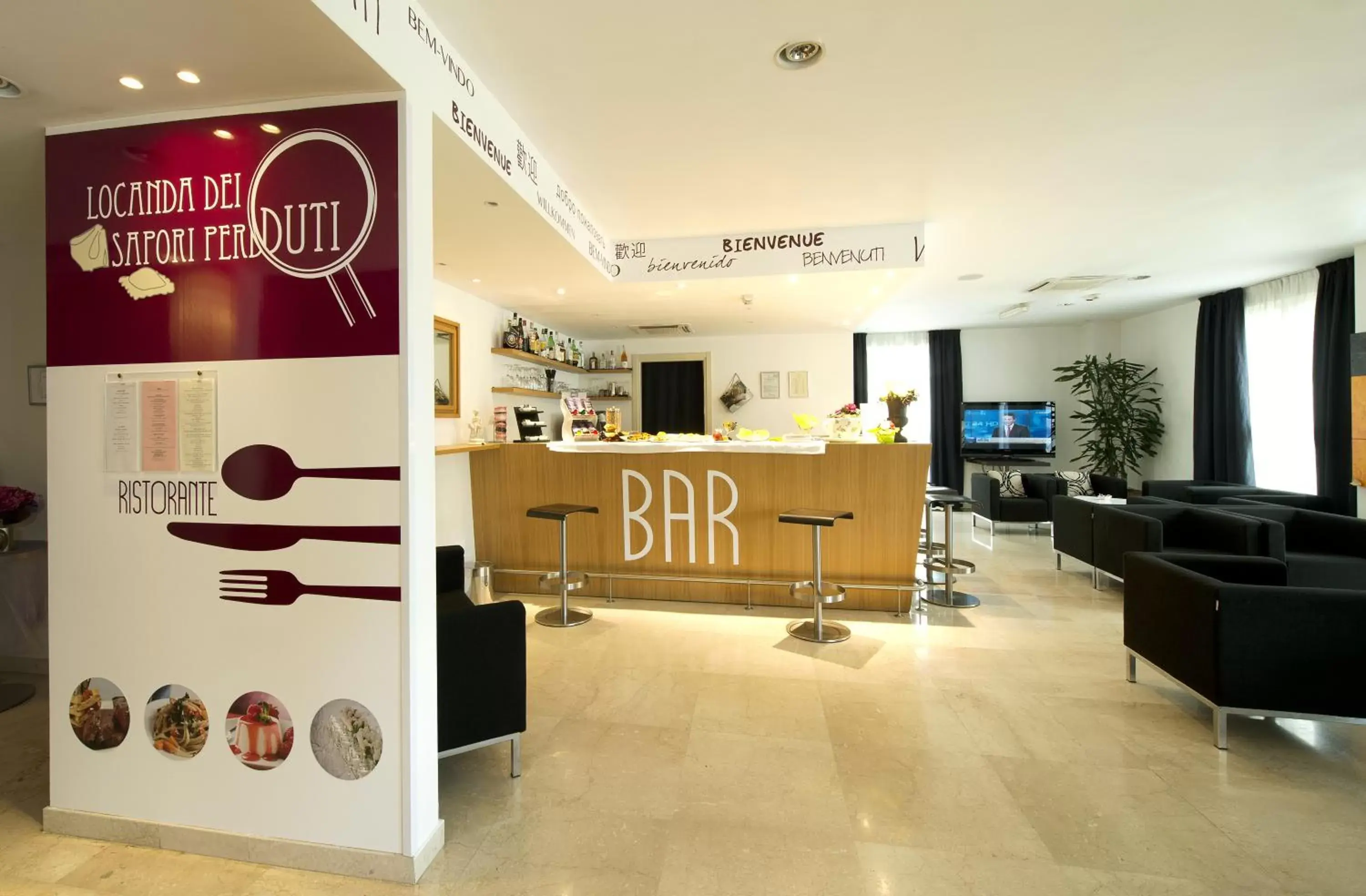 Lounge or bar in Hotel Delle Fiere