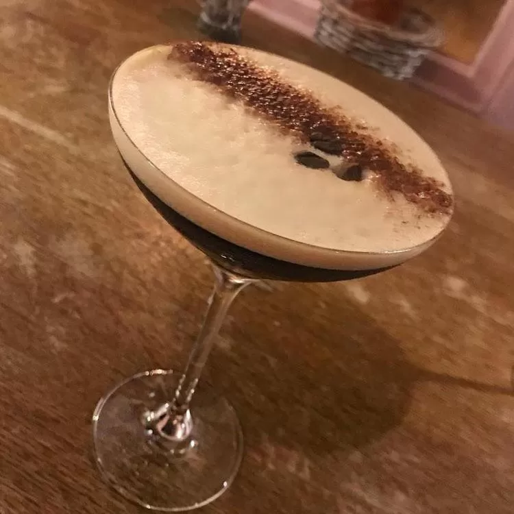 Alcoholic drinks in Chequers Inn