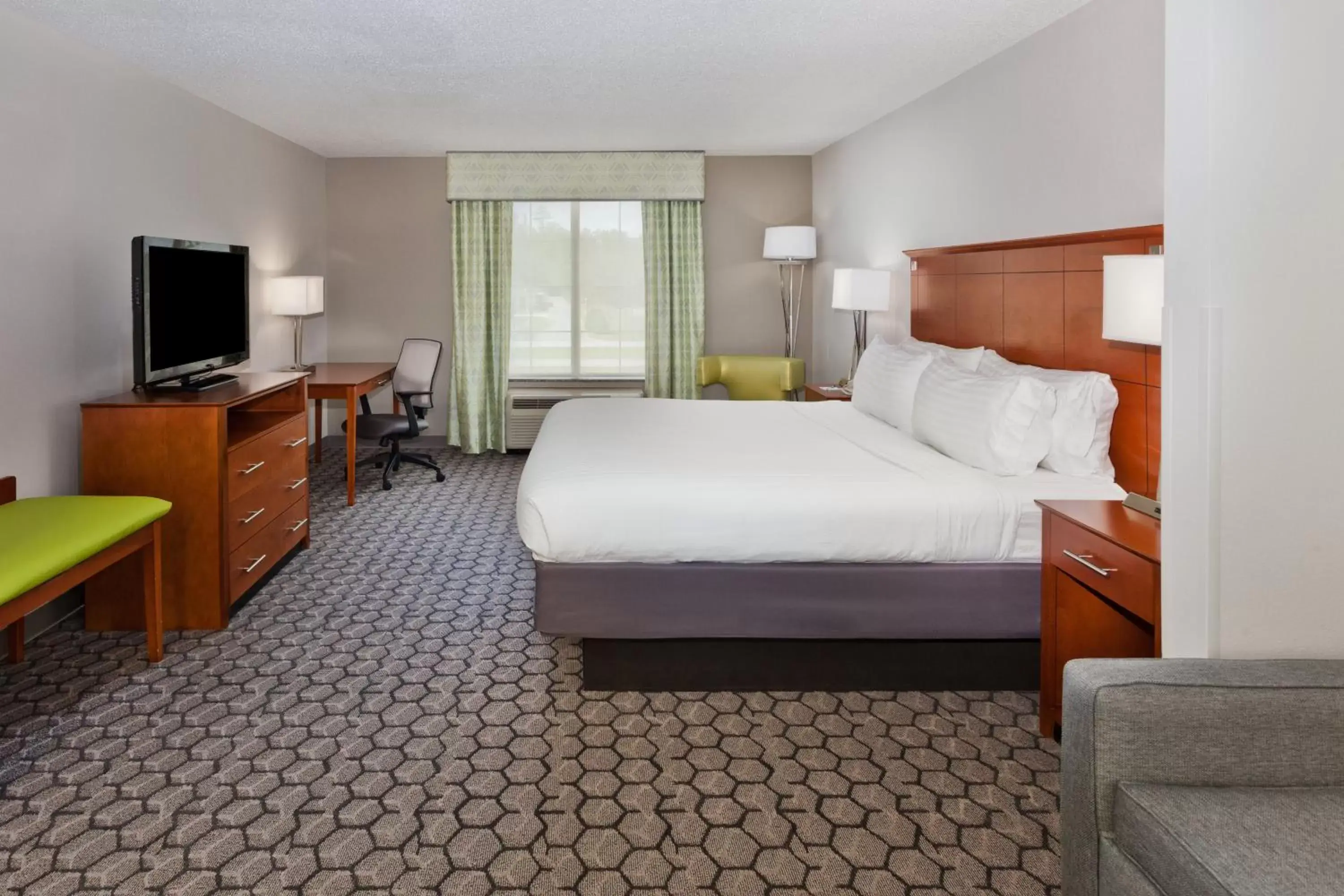 Photo of the whole room in Holiday Inn Express Phenix City-Fort Benning, an IHG Hotel