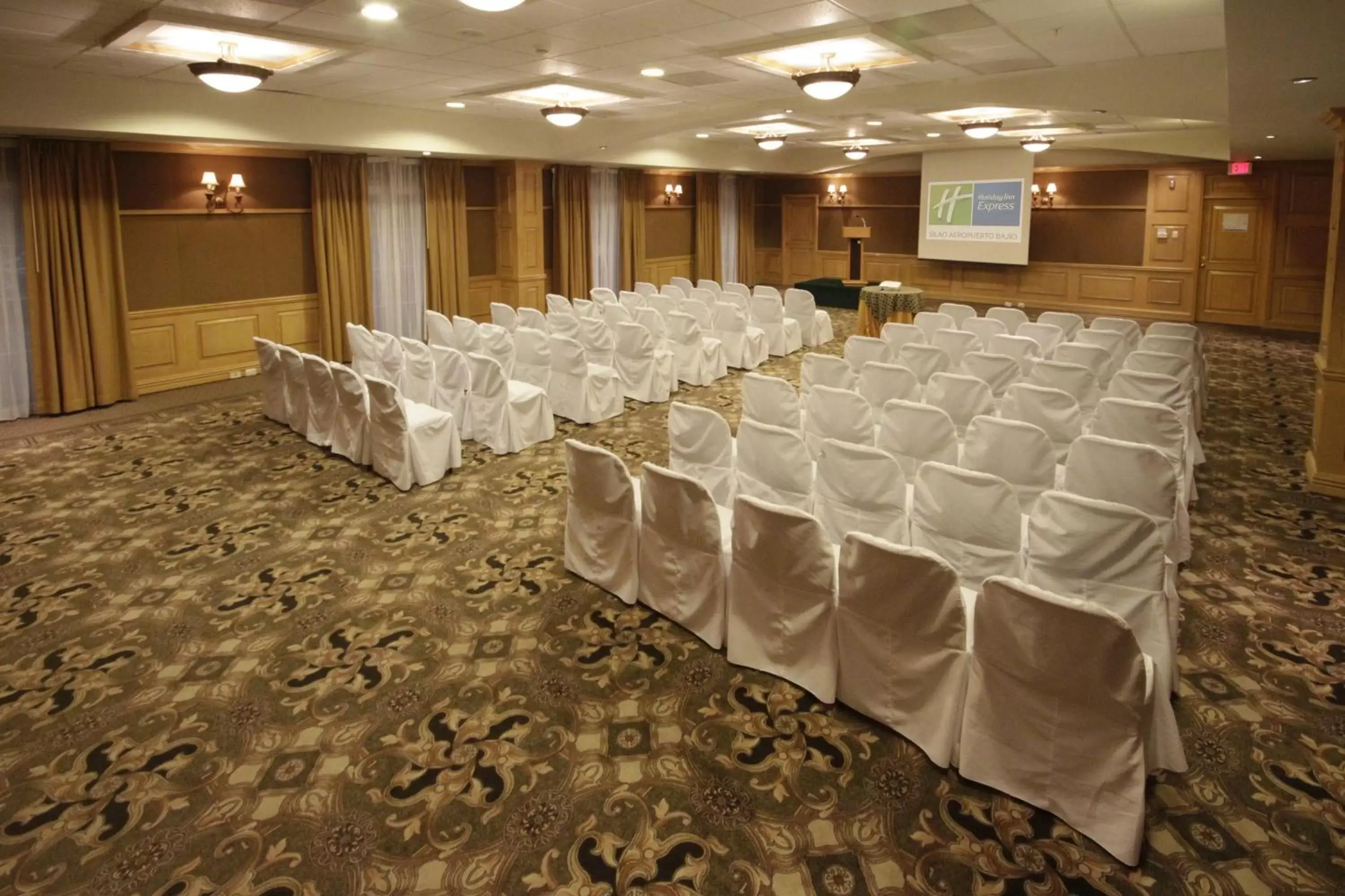 Meeting/conference room, Banquet Facilities in Holiday Inn Express Silao-Aeropuerto Bajio, an IHG Hotel