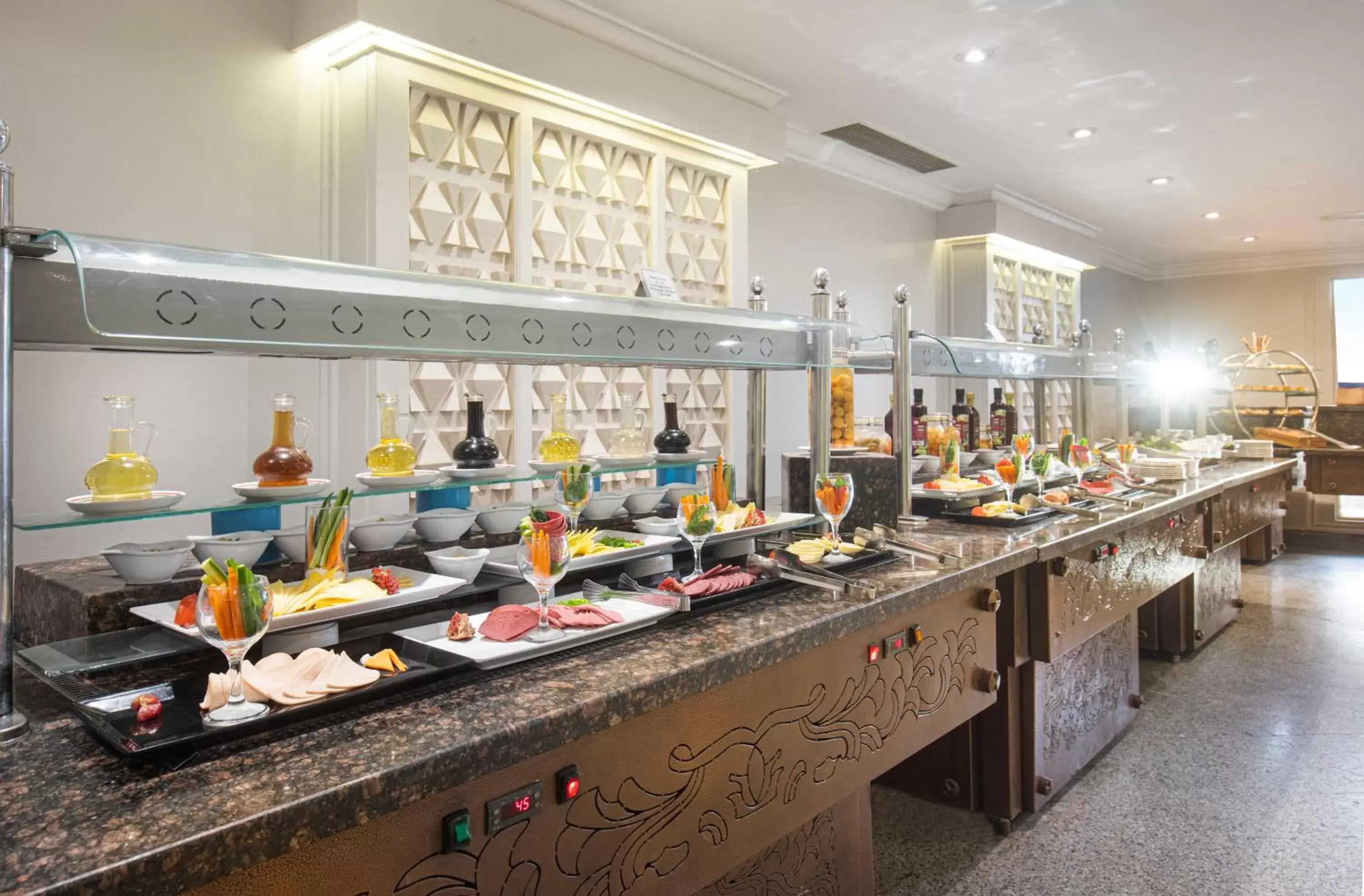 Restaurant/Places to Eat in Pyramisa Beach Resort Sharm El Sheikh