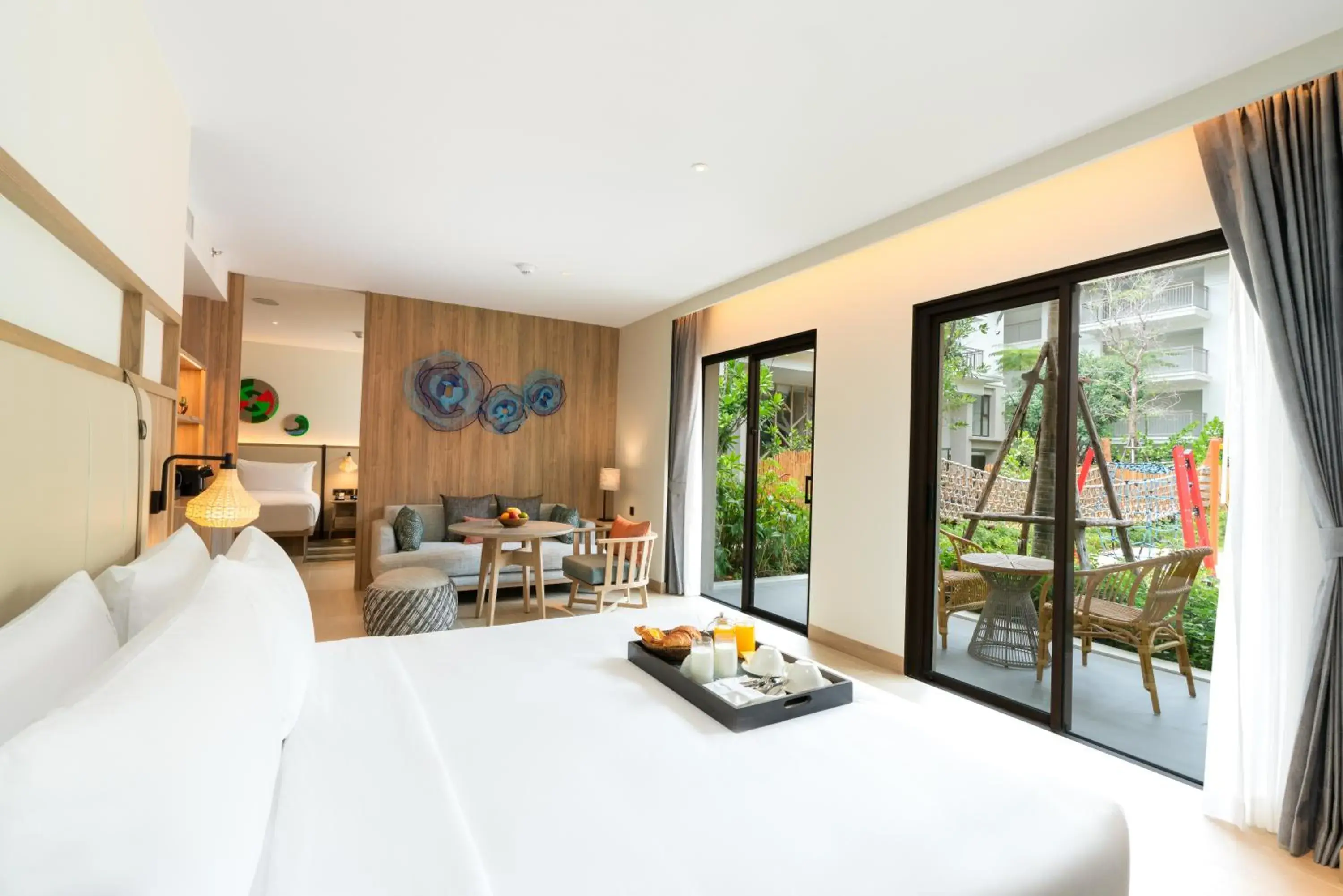 Bedroom in Holiday Inn Resort Samui Bophut Beach, an IHG Hotel