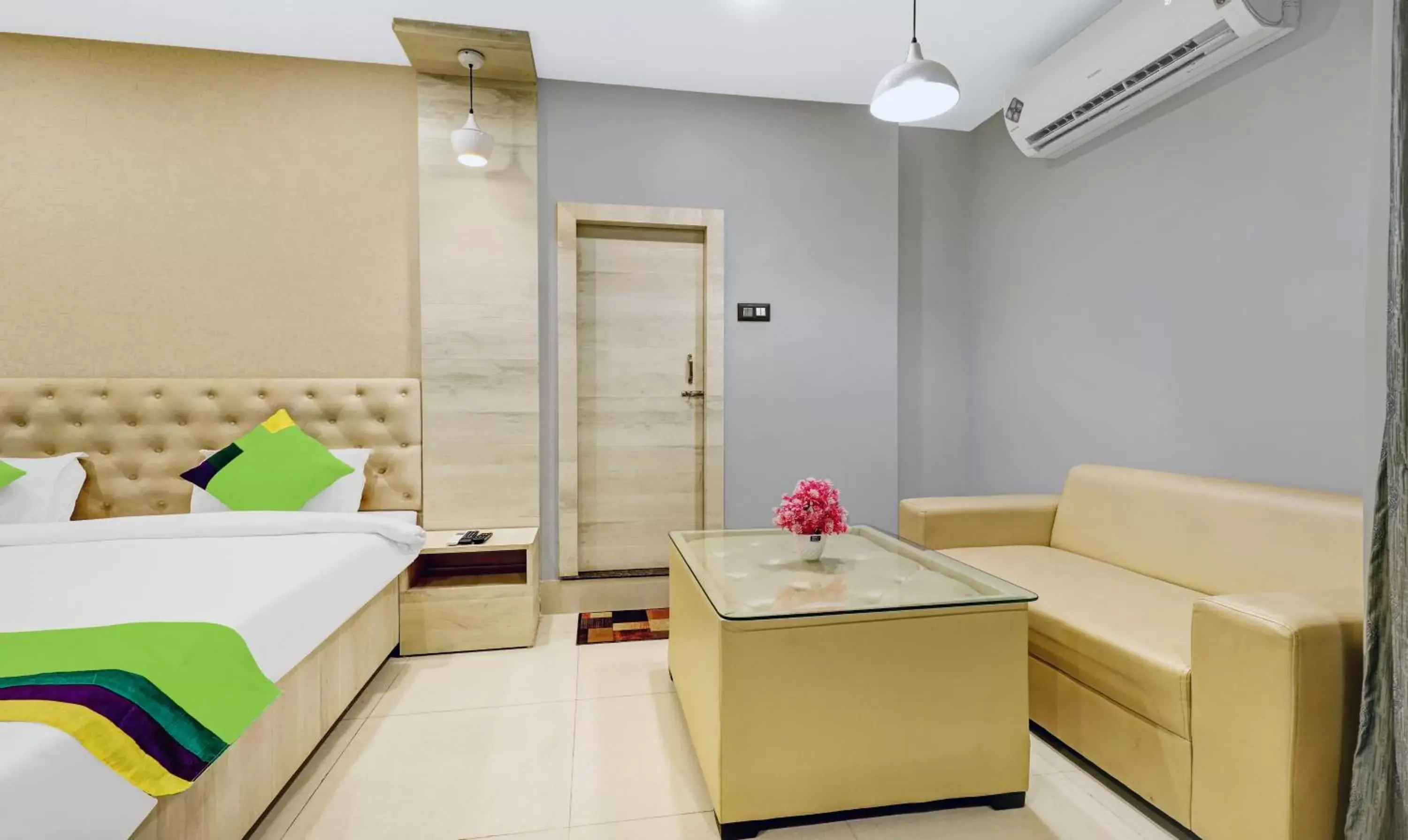 Bedroom, Bed in Treebo Spring Brook Bedroom, Bed in Treebo Spring Brook