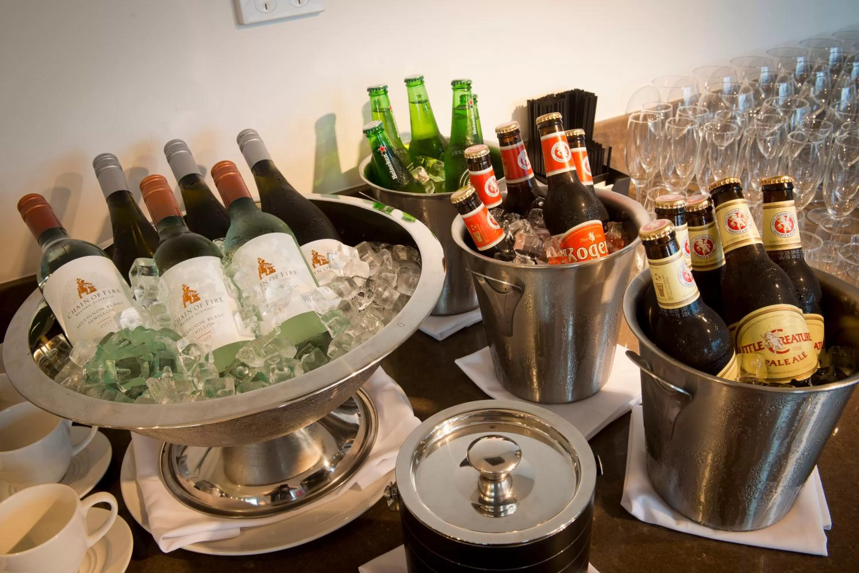 Food and drinks in Pullman Brisbane Airport