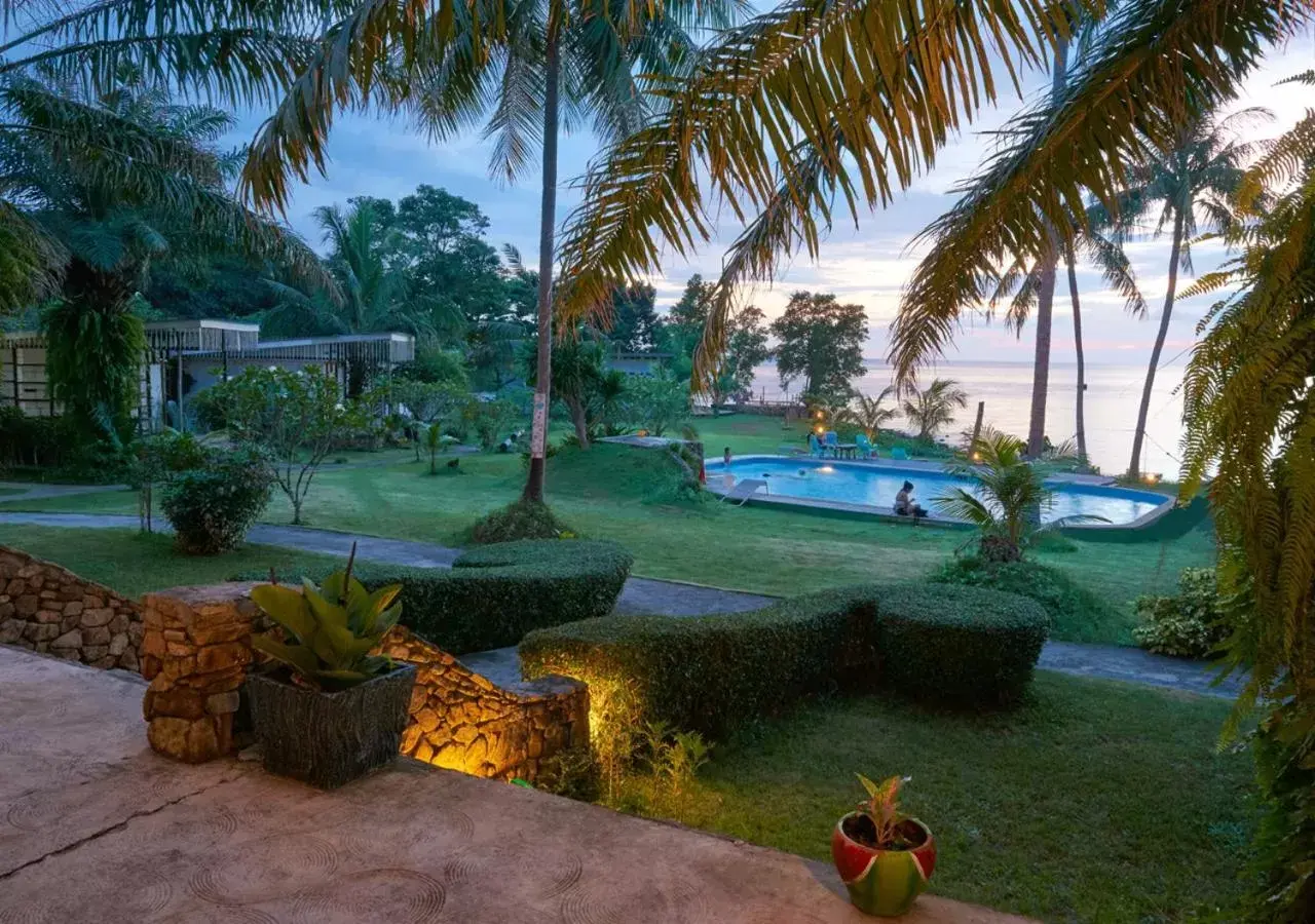 Garden, Pool View in Elephant Bay Resort