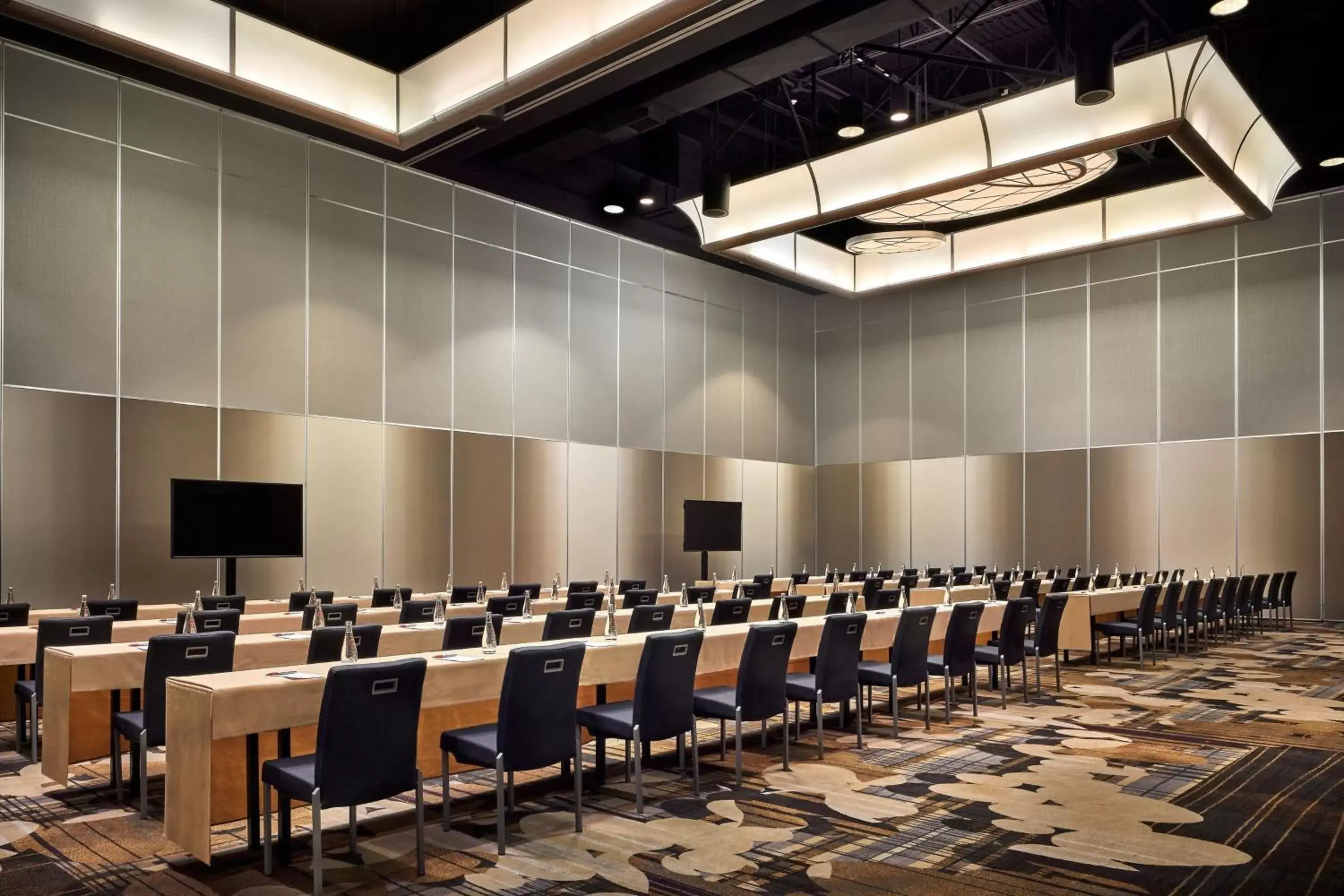 Meeting/conference room in Anaheim Marriott