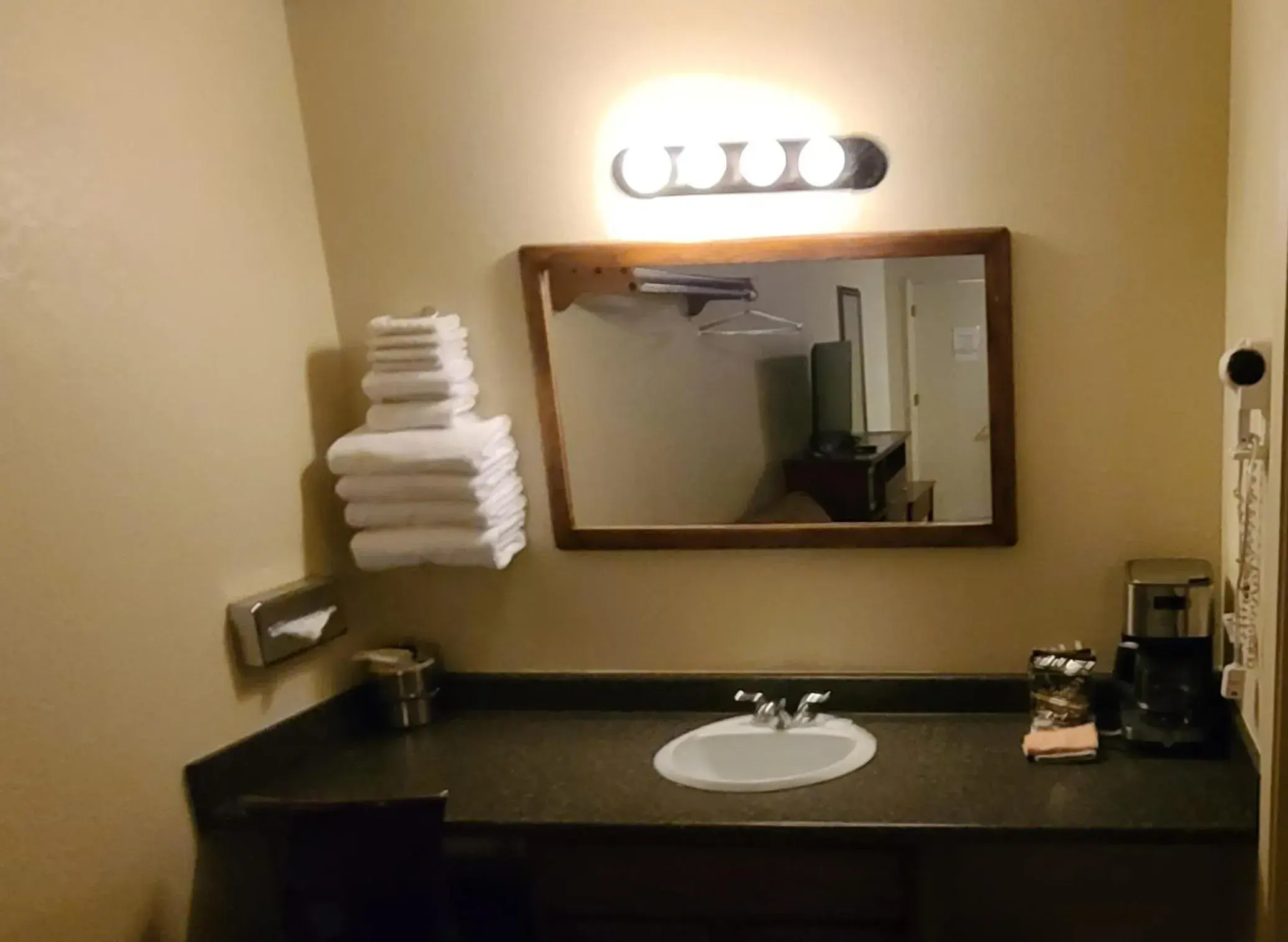 Bathroom in Homestead Motel